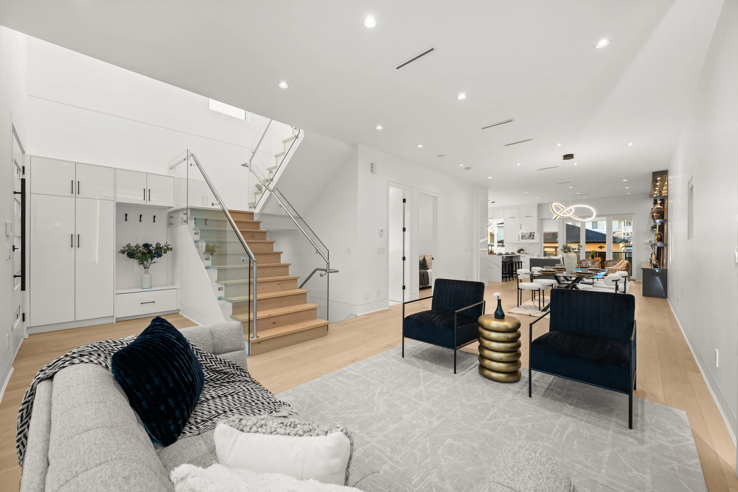 4346 Pender St Burnaby010.jpg