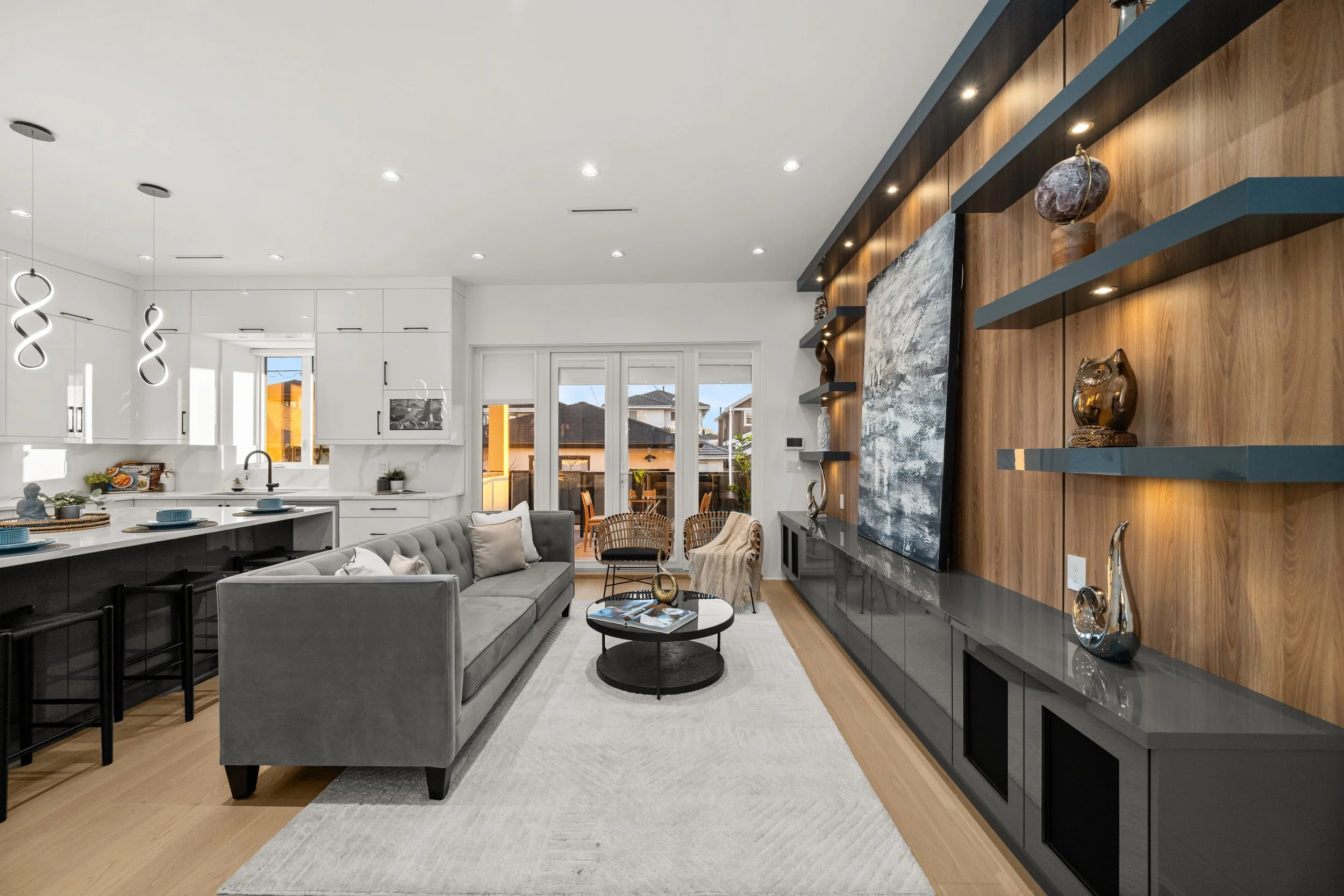 4346 Pender St Burnaby011 (1).jpg