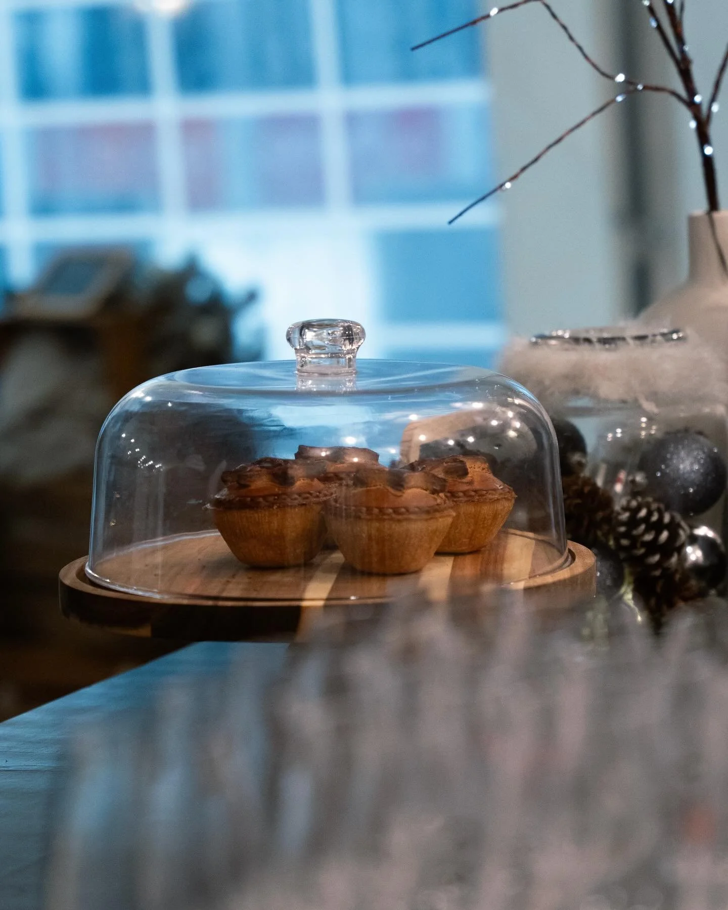 Sapin Blanc, votre bar d&rsquo;hiver et patinoire au c&oelig;ur d&rsquo;Echallens durant la p&eacute;riode hivernale ⛸️

Chez nous, d&eacute;couvrez une s&eacute;lection de snacks et de boissons provenant pour la plupart de producteurs locaux et de c