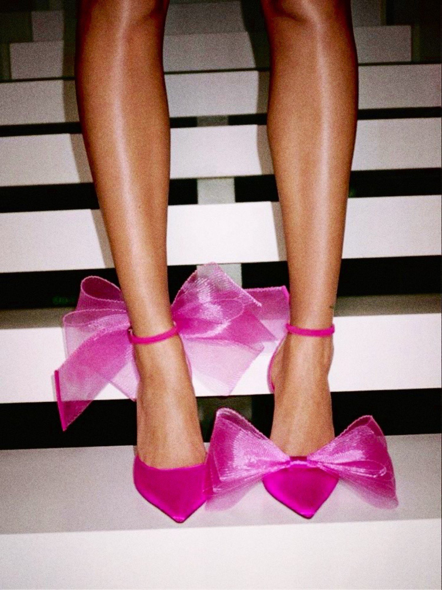 The bow obsession is real 🎀 #bybelthelabel