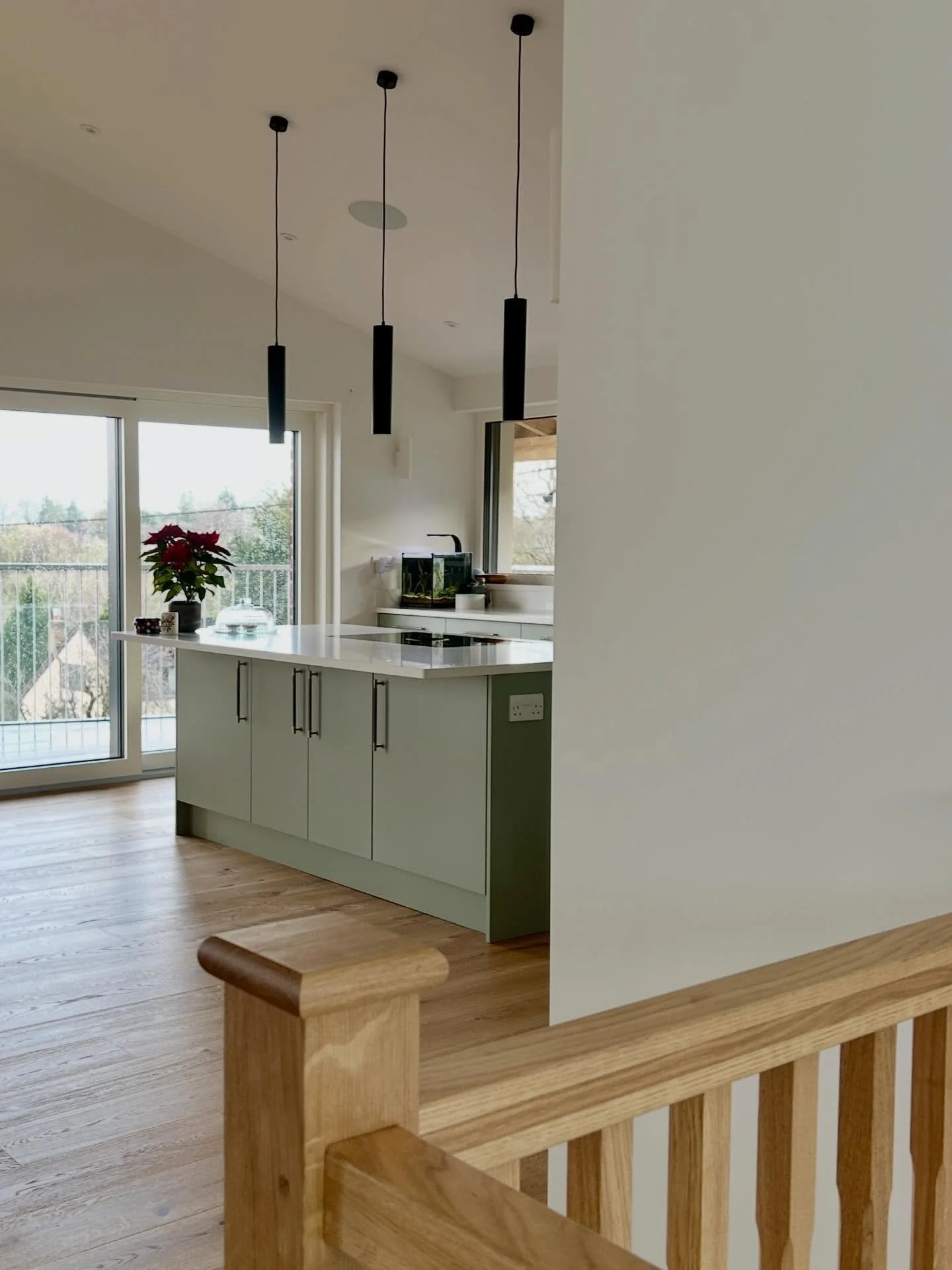 📸 AFTER and BEFORE

I popped in to see the progress on this gorgeous property I was involved in designing last year. 

The oak finishes paired with Pigeon by @farrowandball create such a calm, grounded feel, especially alongside the contrasting cyli