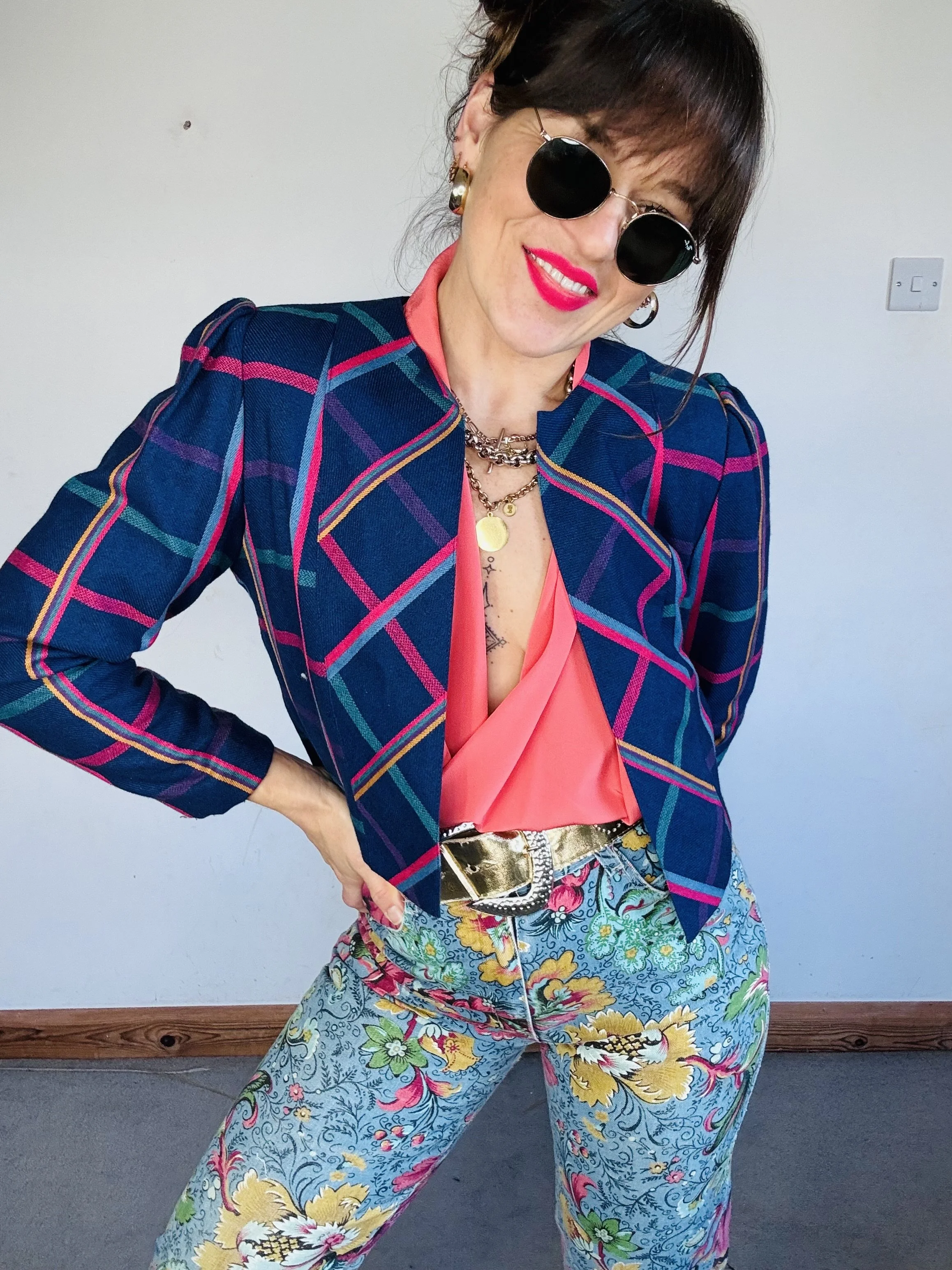 Beautiful cropped check blazer