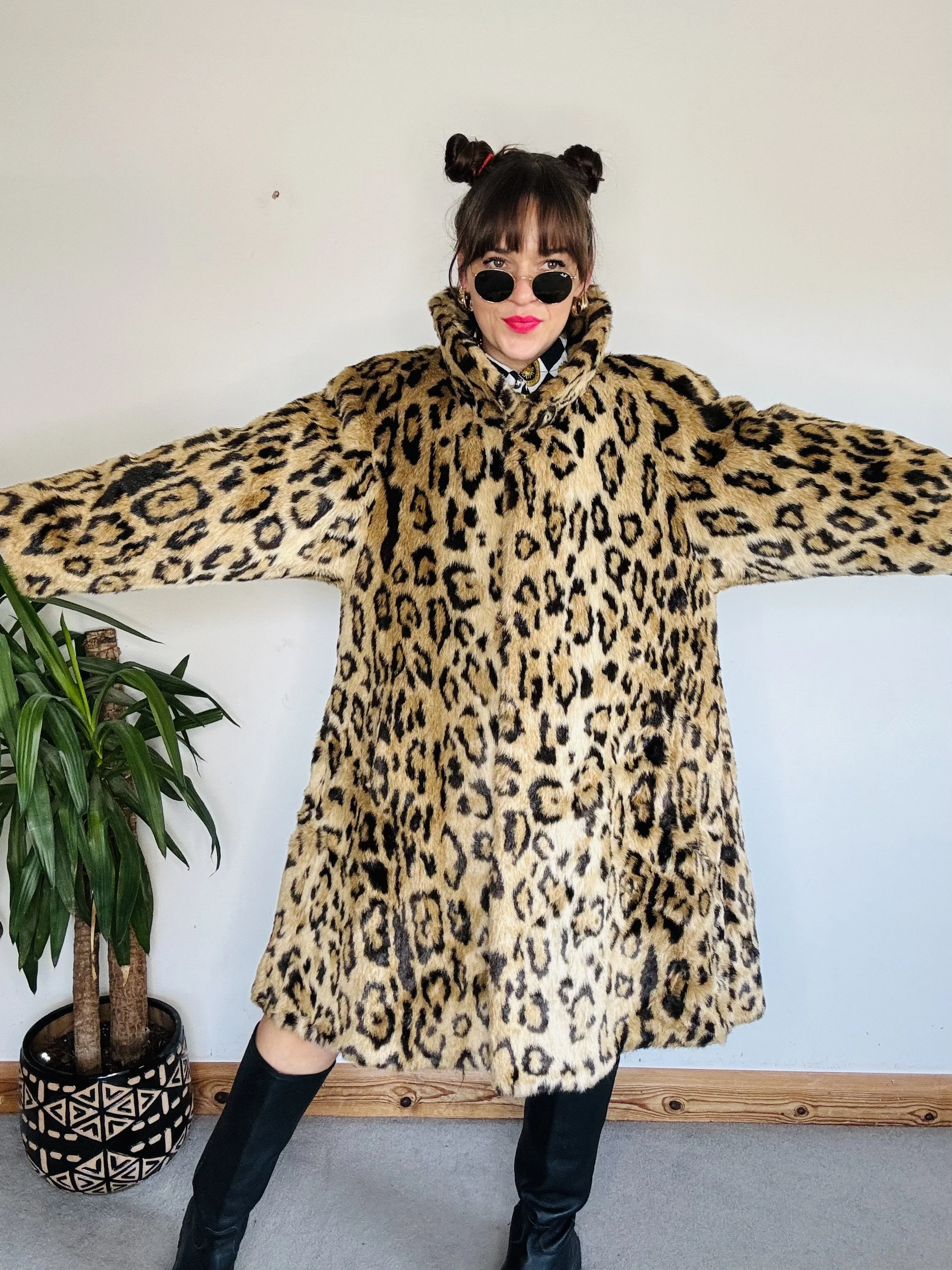Luxurious 80’s Faux fur leopard coat from USA