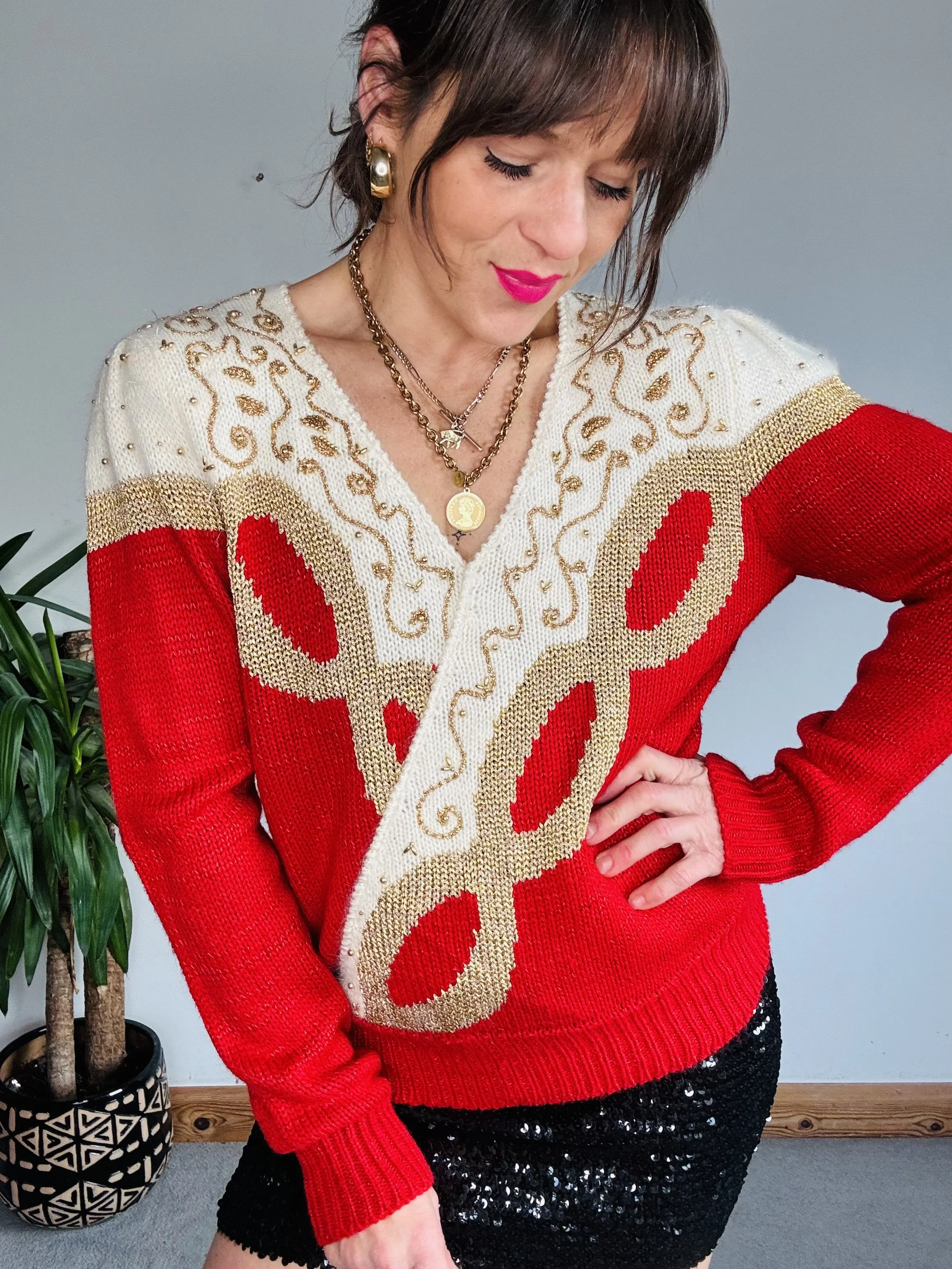 Dana Scott 80’s gold embroidered knit