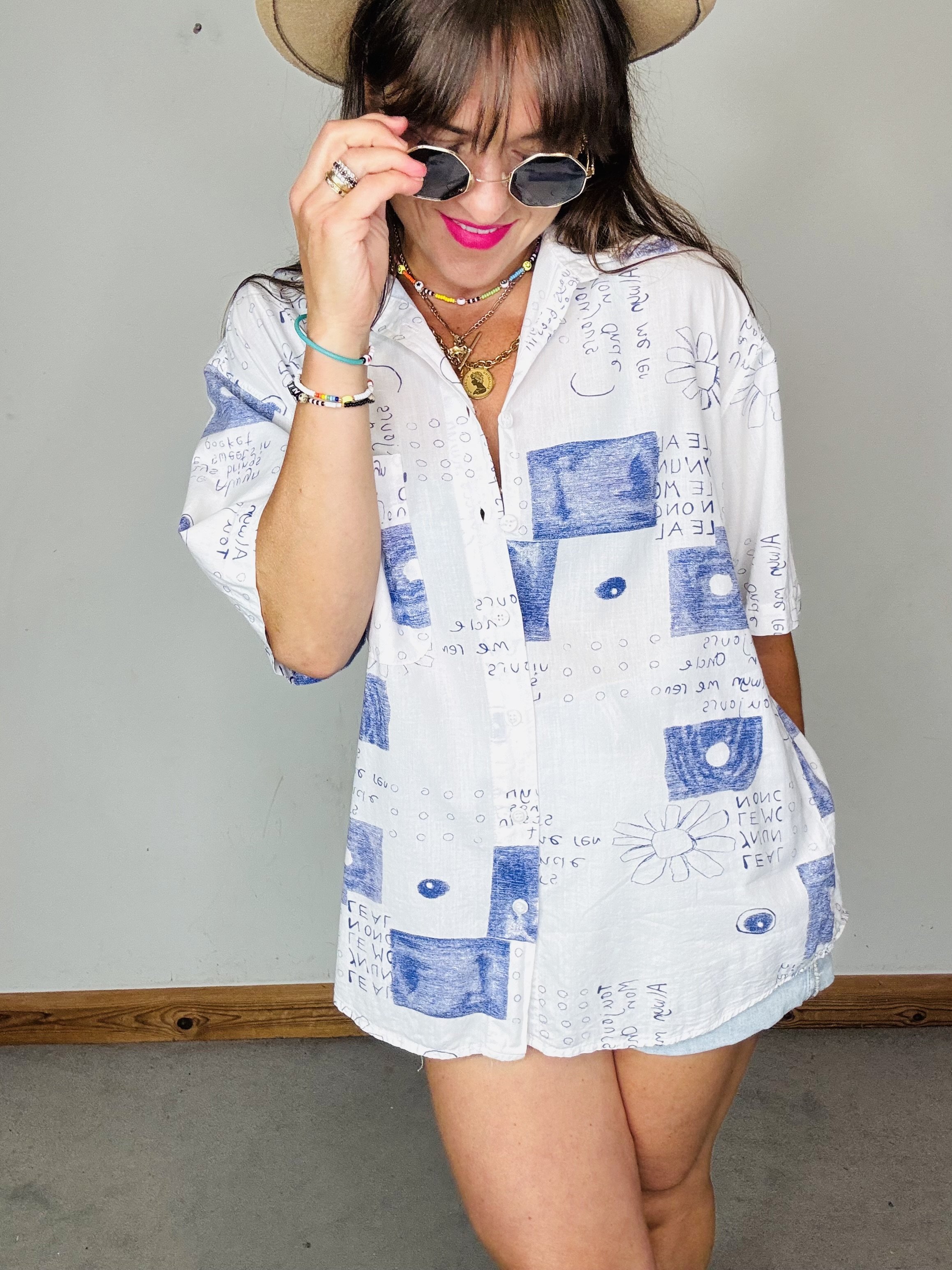 Amazing boxy Moschino style 90’s blouse
