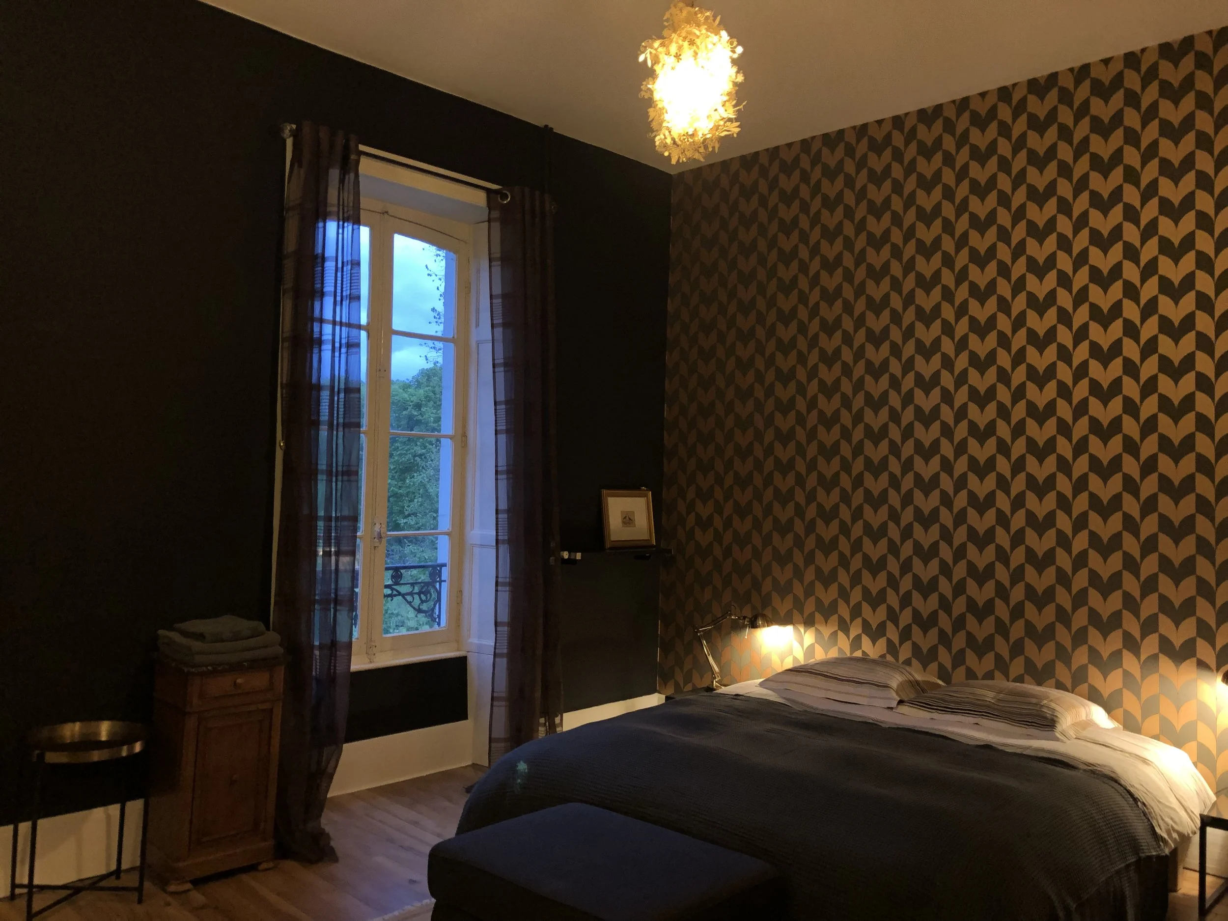 chateau des edelins chambre room gite mariage groupe auvergne france - tweepersoons kamer driepersoons kamer