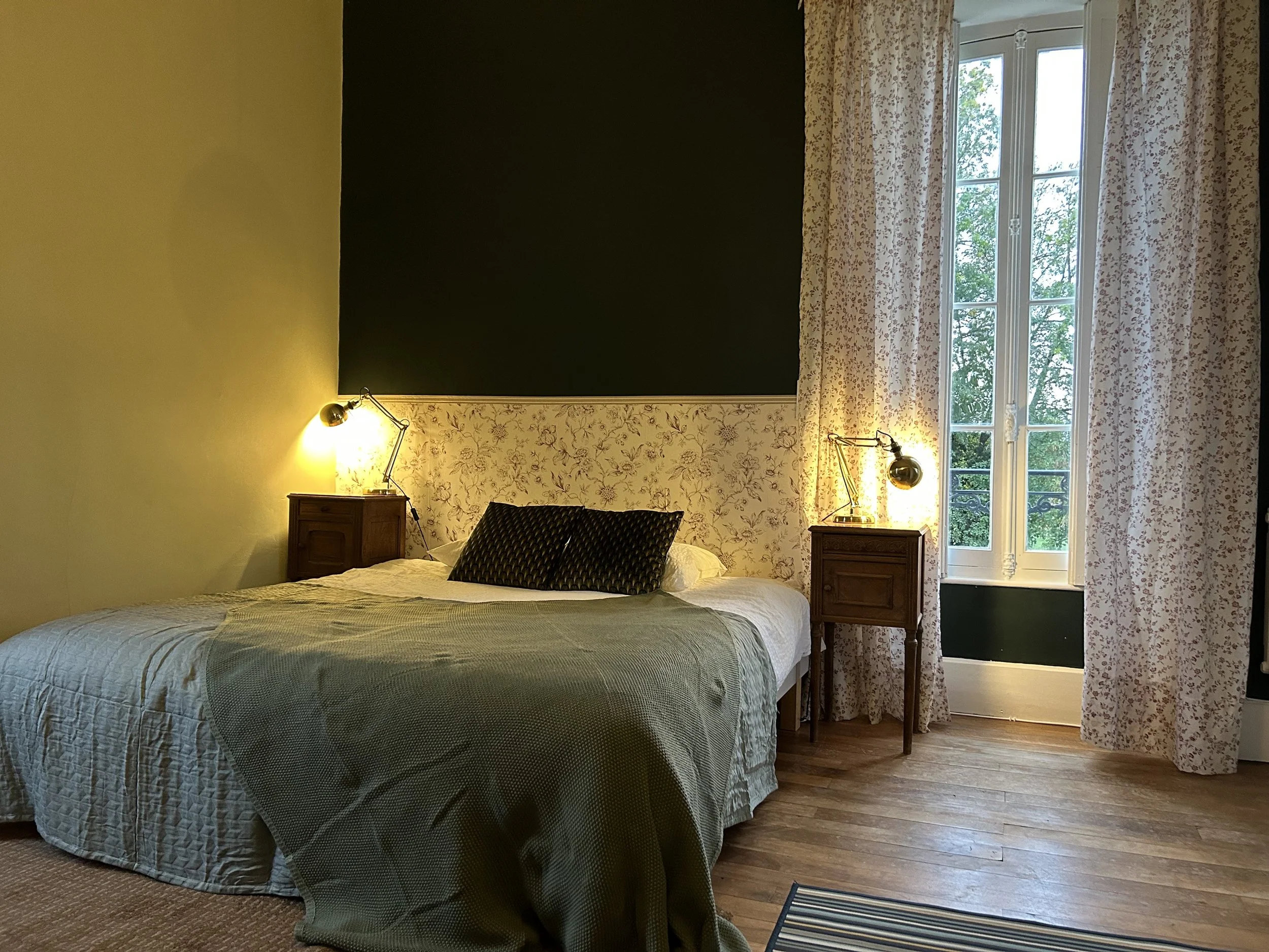 chateau des edelins chambre room gite mariage groupe auvergne france