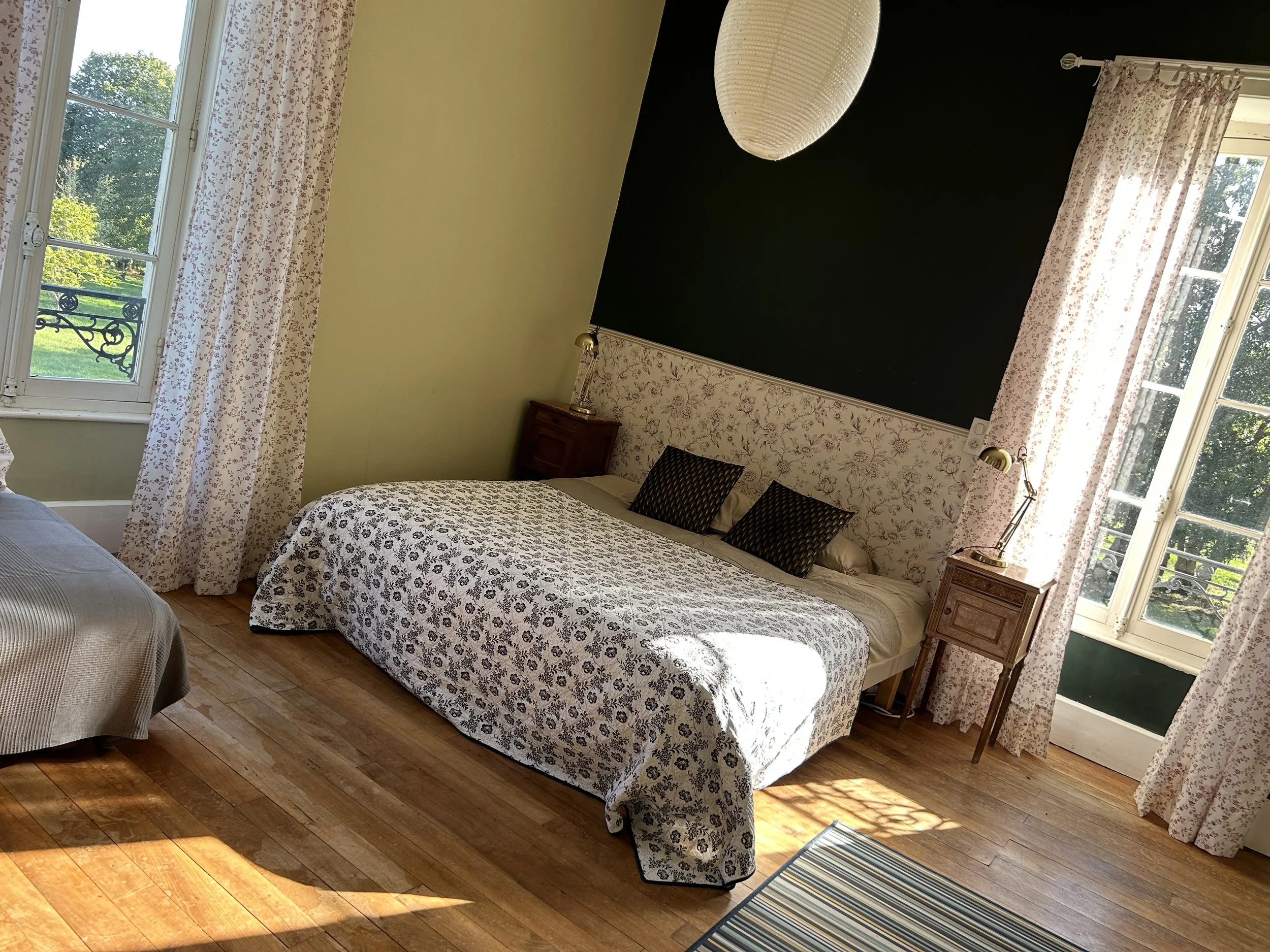 chateau des edelins chambre room gite mariage groupe auvergne france