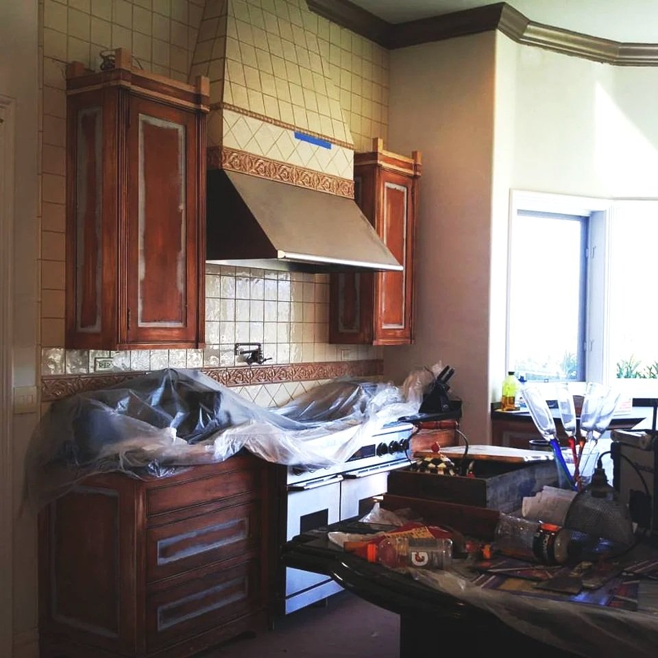 kitchen+remodel-interior+scapes-interior+designer-jamie+foxx+mansion-westlake+village-celebraties+homes-interior+scapes+by+julie+jenkins-kitchen-accent+walls-deisgn+%2819%29.jpg