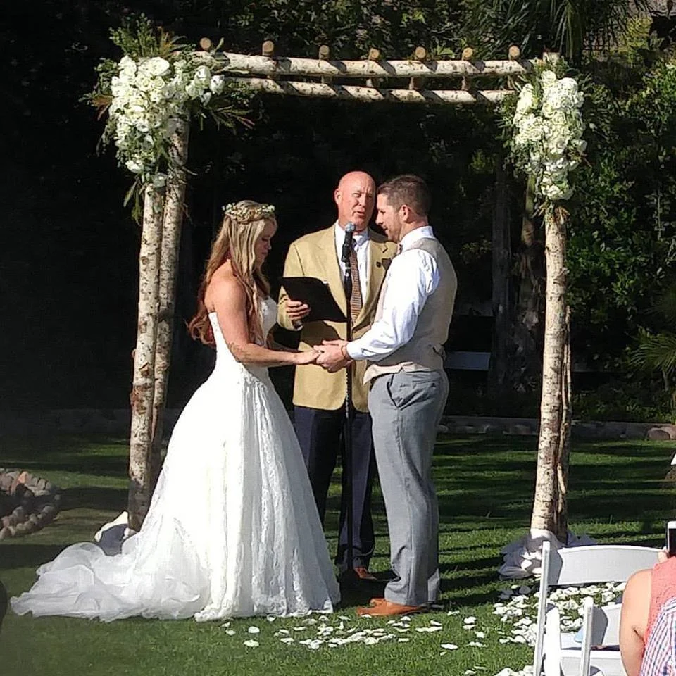 moorpark-county-club-outdoor-wedding-interior-scapes-events-julie-jenkins (1).jpg