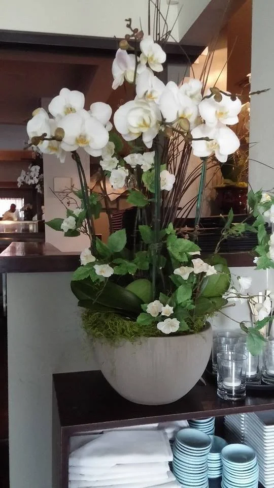 Restaurant Florist-Interior Scapes -events by Julie Jenkins (19).jpg