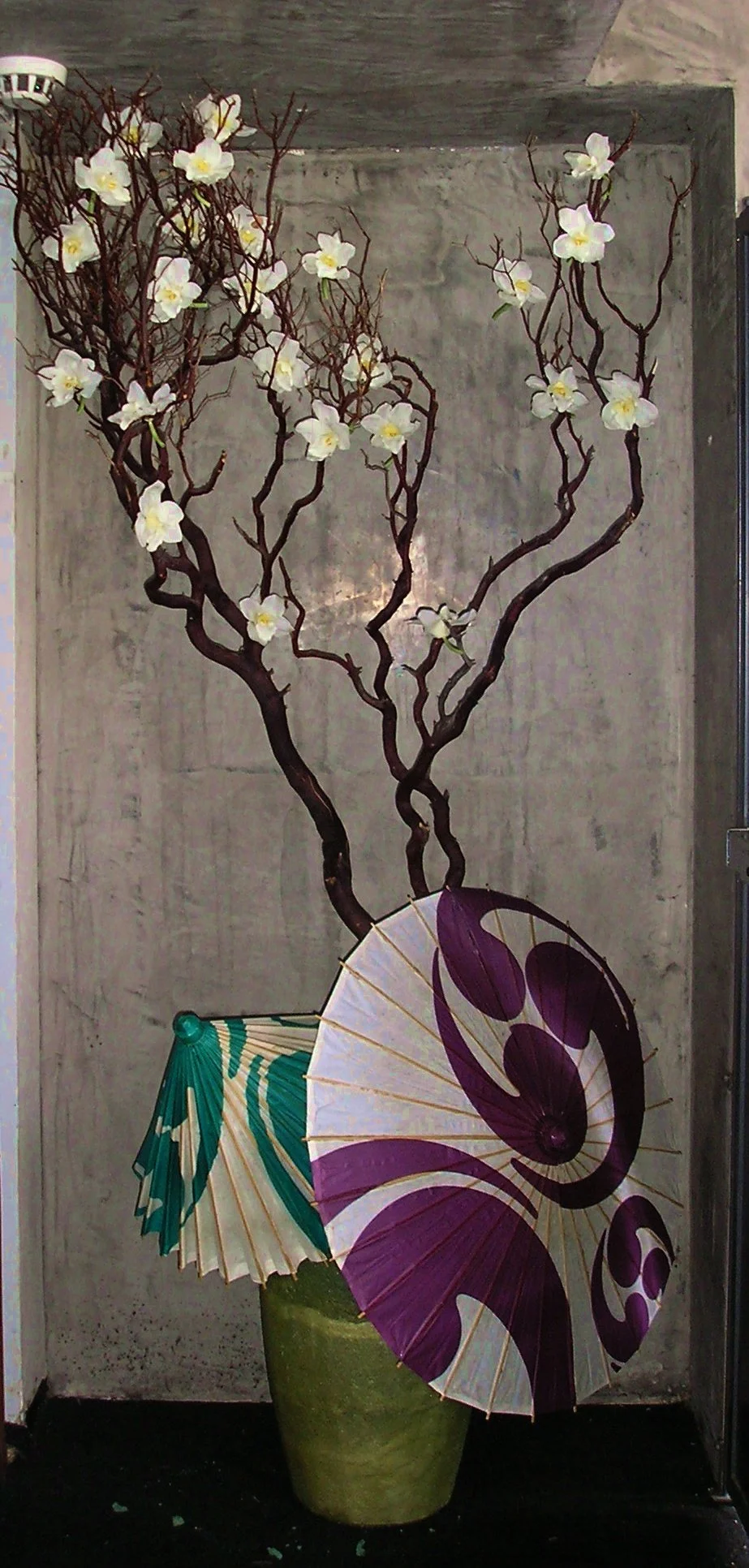 interior scapes-by julie jenkins-restaurant decor (2).JPG