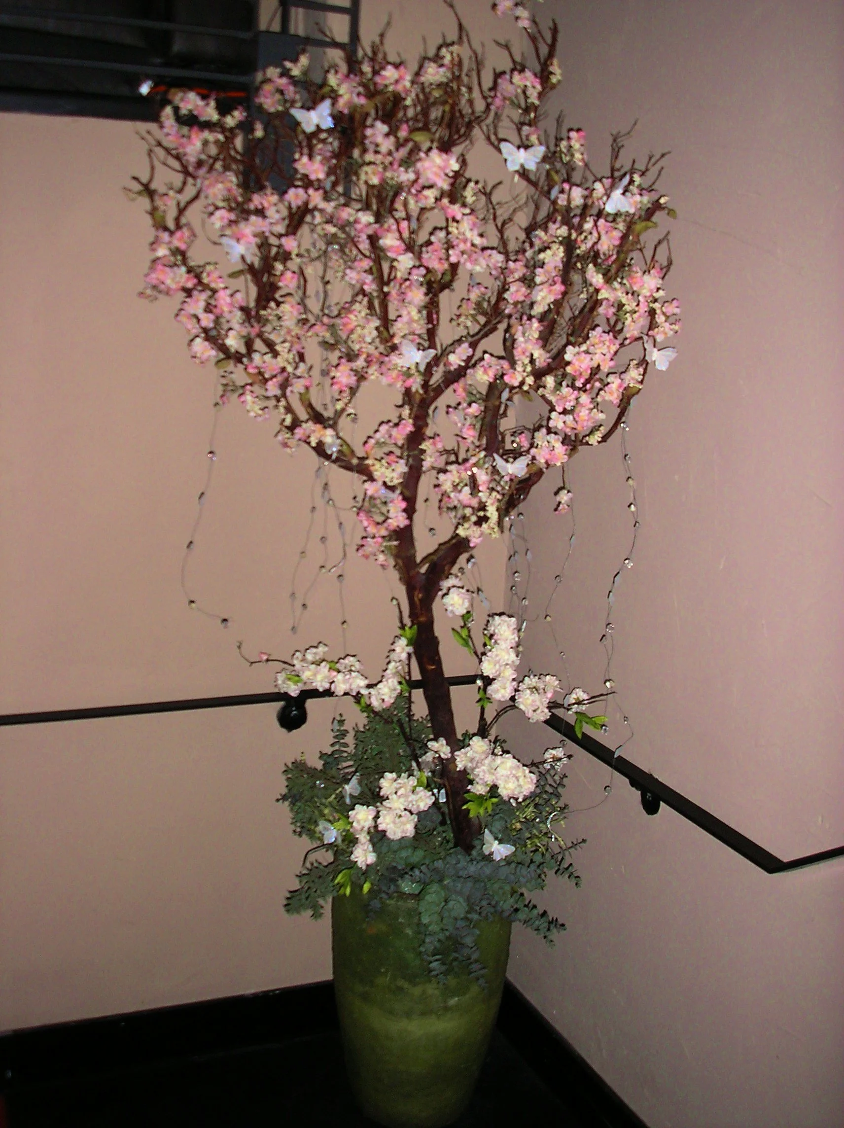 Restaurant Florist- Interior Scapes by Julie Jenkins (12).JPG
