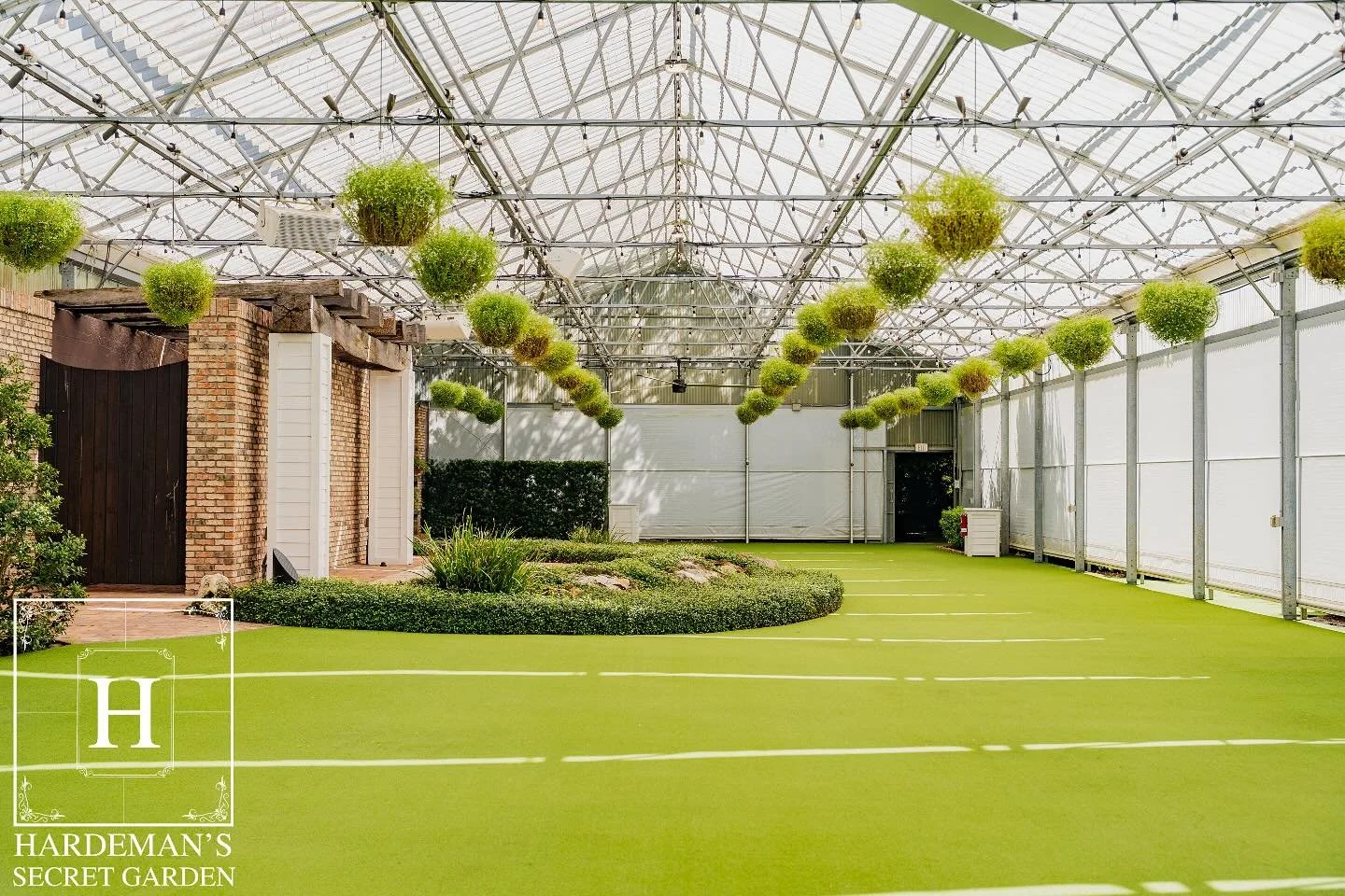Step inside The Orchid House at Hardeman’s Secret Garden — a breathtaking enclosed sanctuary filled with rare and exotic orchids. With its opening roof that lets in warm light and gentle air, the space blends the beauty of nature with ele