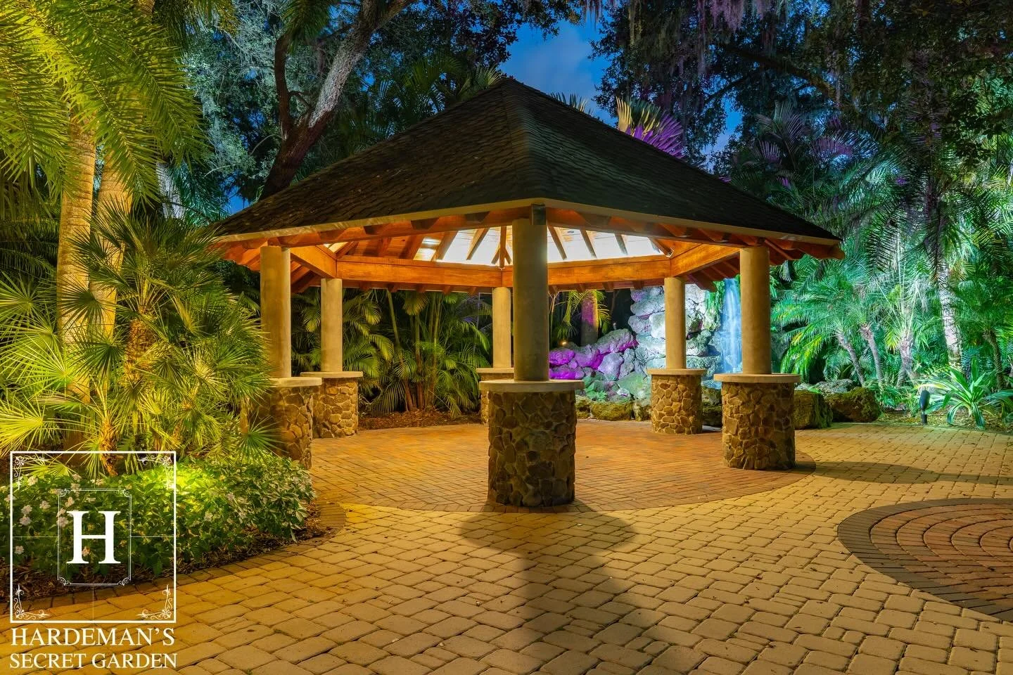Nestled within the Tropical Garden, the gazebo offers a charming focal point surrounded by lush greenery and the soothing sounds of flowing water. It&rsquo;s a beautiful spot for your event. 

hardemanssecretgarden.com
#hardemanssecretgarden #wedding