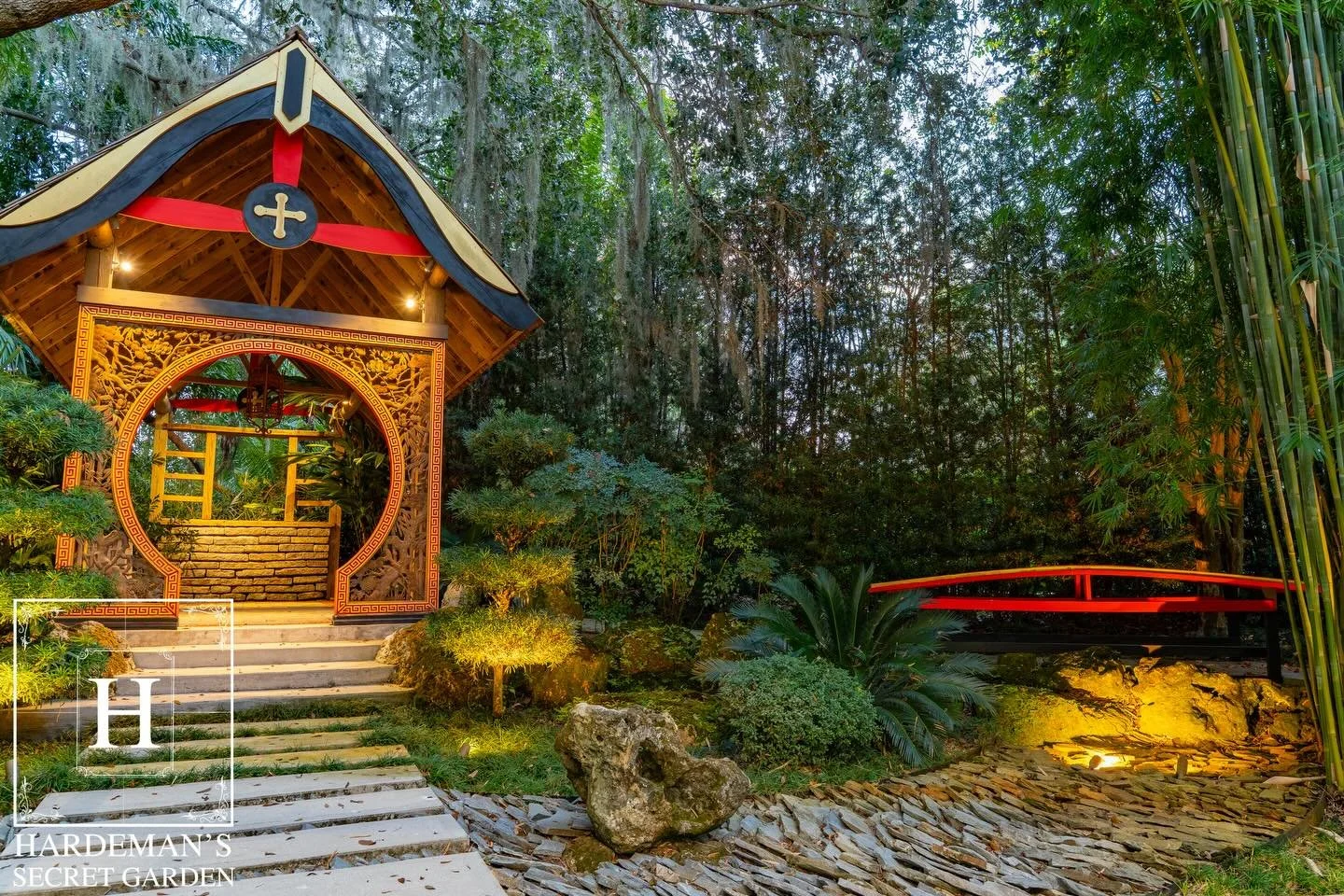 The Asian Garden offers a peaceful setting with flowing water, stone details, and curated greenery. It&rsquo;s a beautiful space for meaningful moments and quiet pauses during your event.

hardemanssecretgarden.com
#hardemanssecretgarden #wedding #we