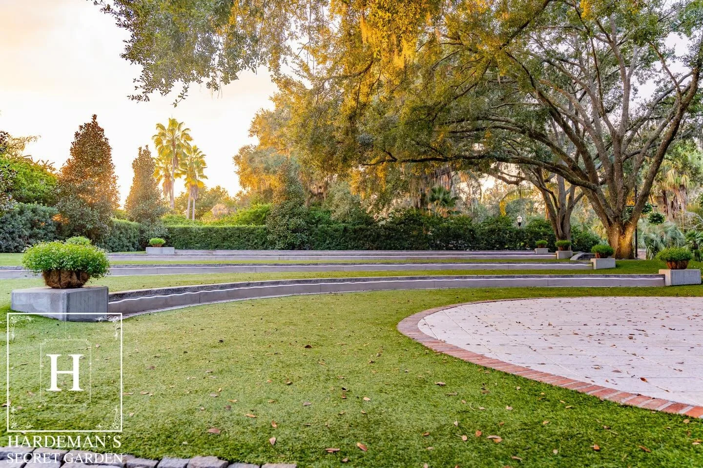 The Amphitheater offers an open, spacious setting with tiered seating and natural surroundings that frame every moment beautifully.

hardemanssecretgarden.com
#hardemanssecretgarden #wedding #weddingvenue