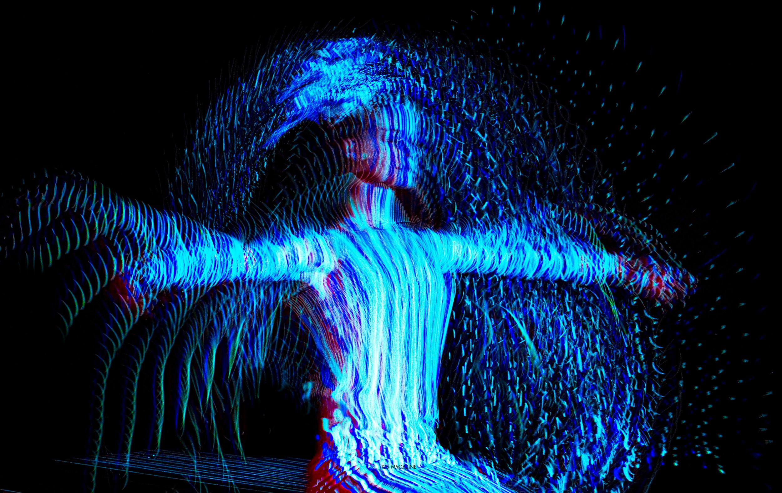 Olivia-Pomp-Spread-Dance-01.jpg