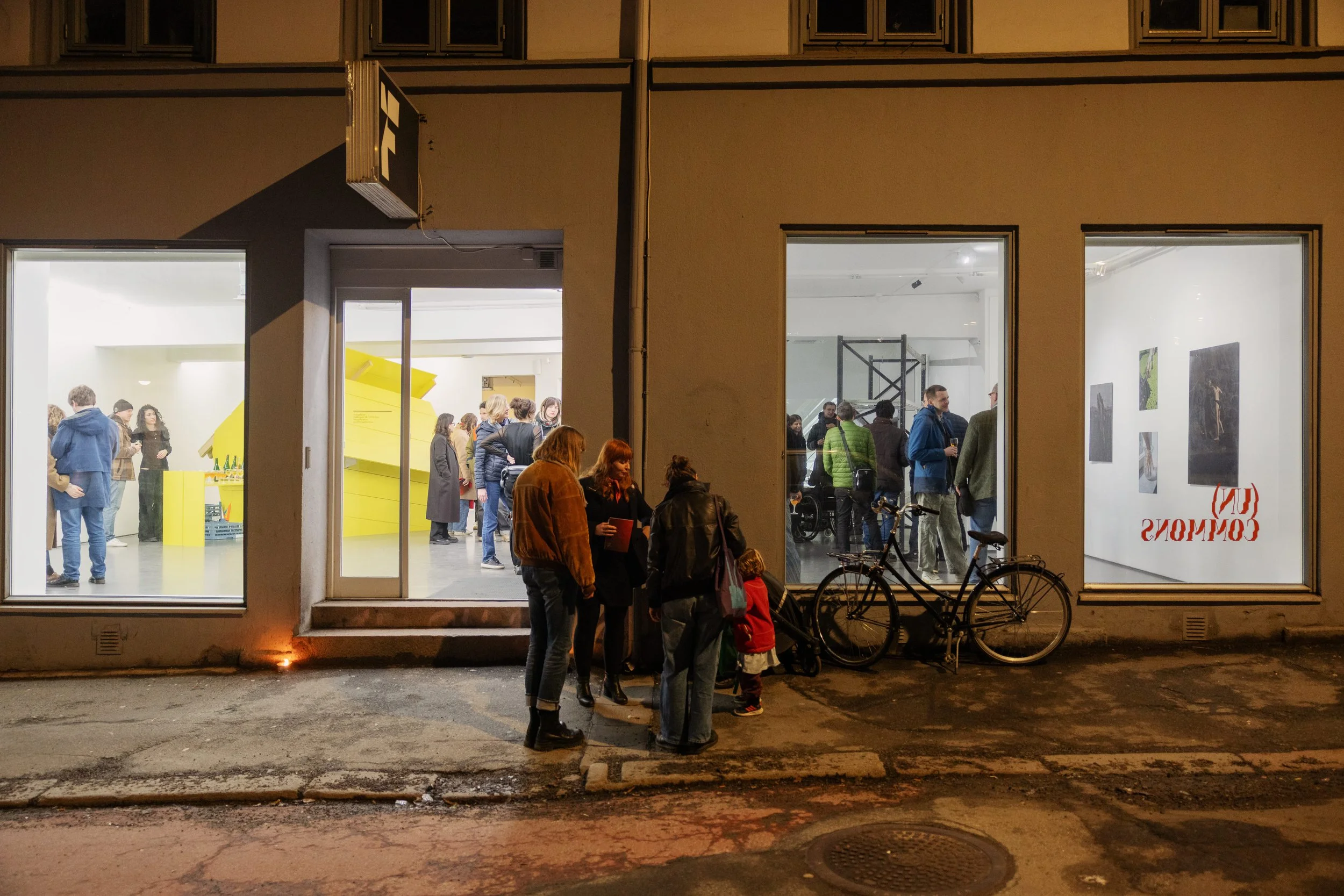 Olso gallery exhibition opening at fotogalleriet featuring artist Fergus Tibbs