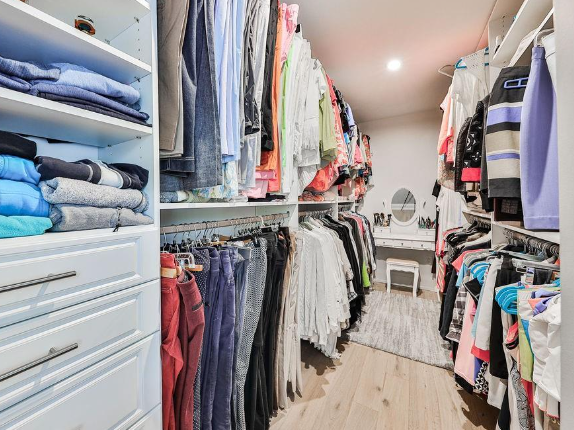 Closet.png