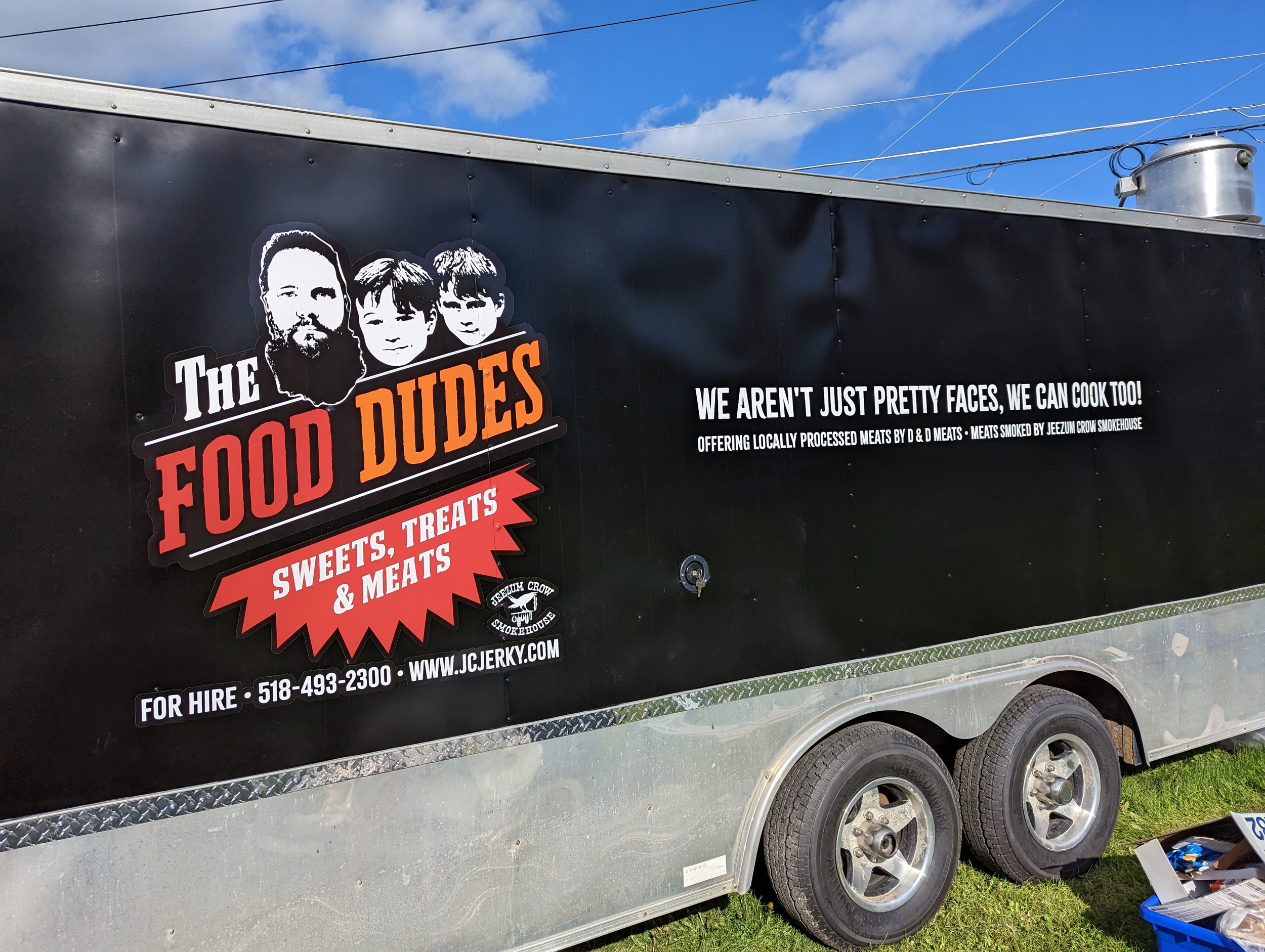 The Food Dudes Vinyl logo
