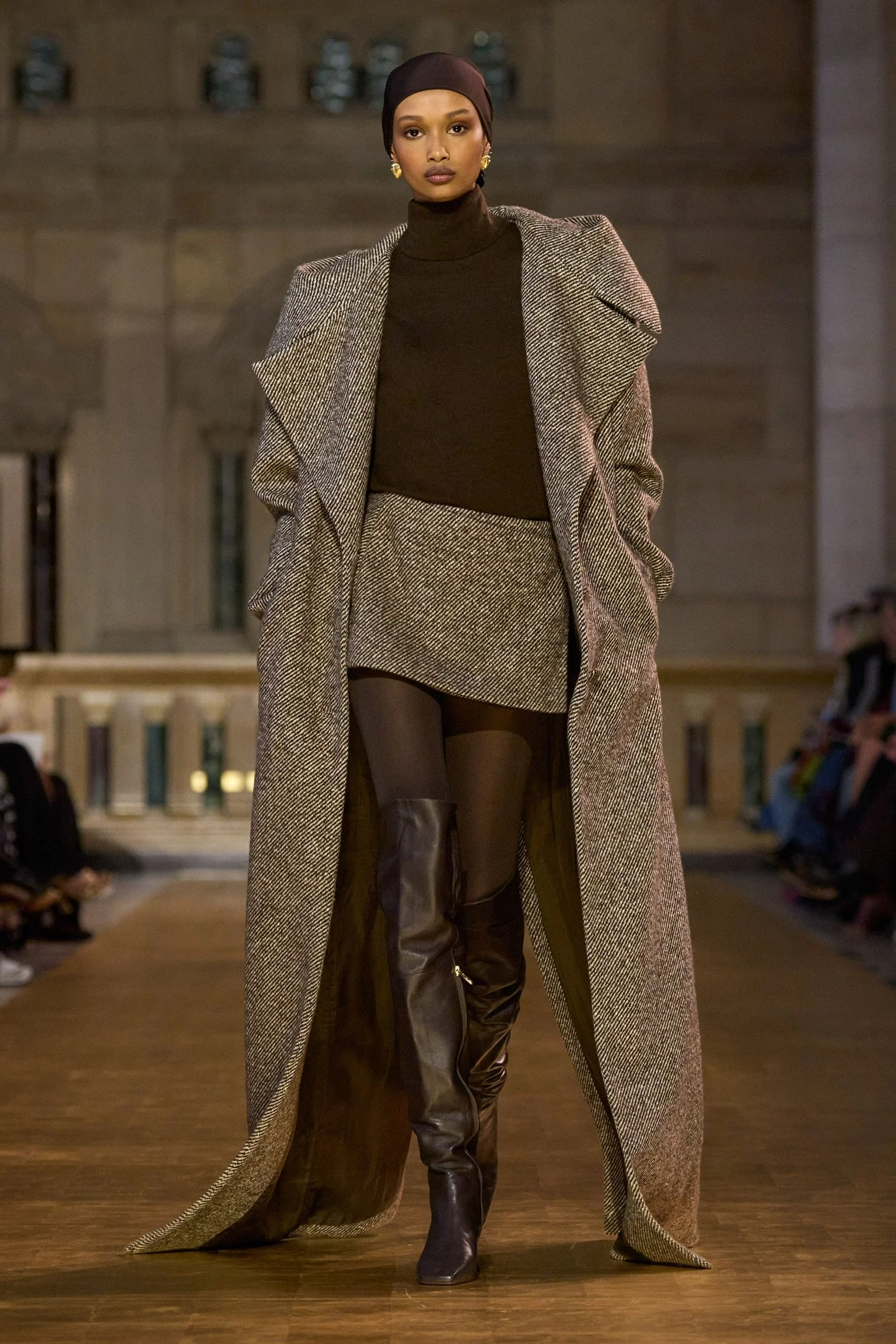 The Smart Woman's Guide to Fall 2026 Trends (Without Buying a Whole New Wardrobe)