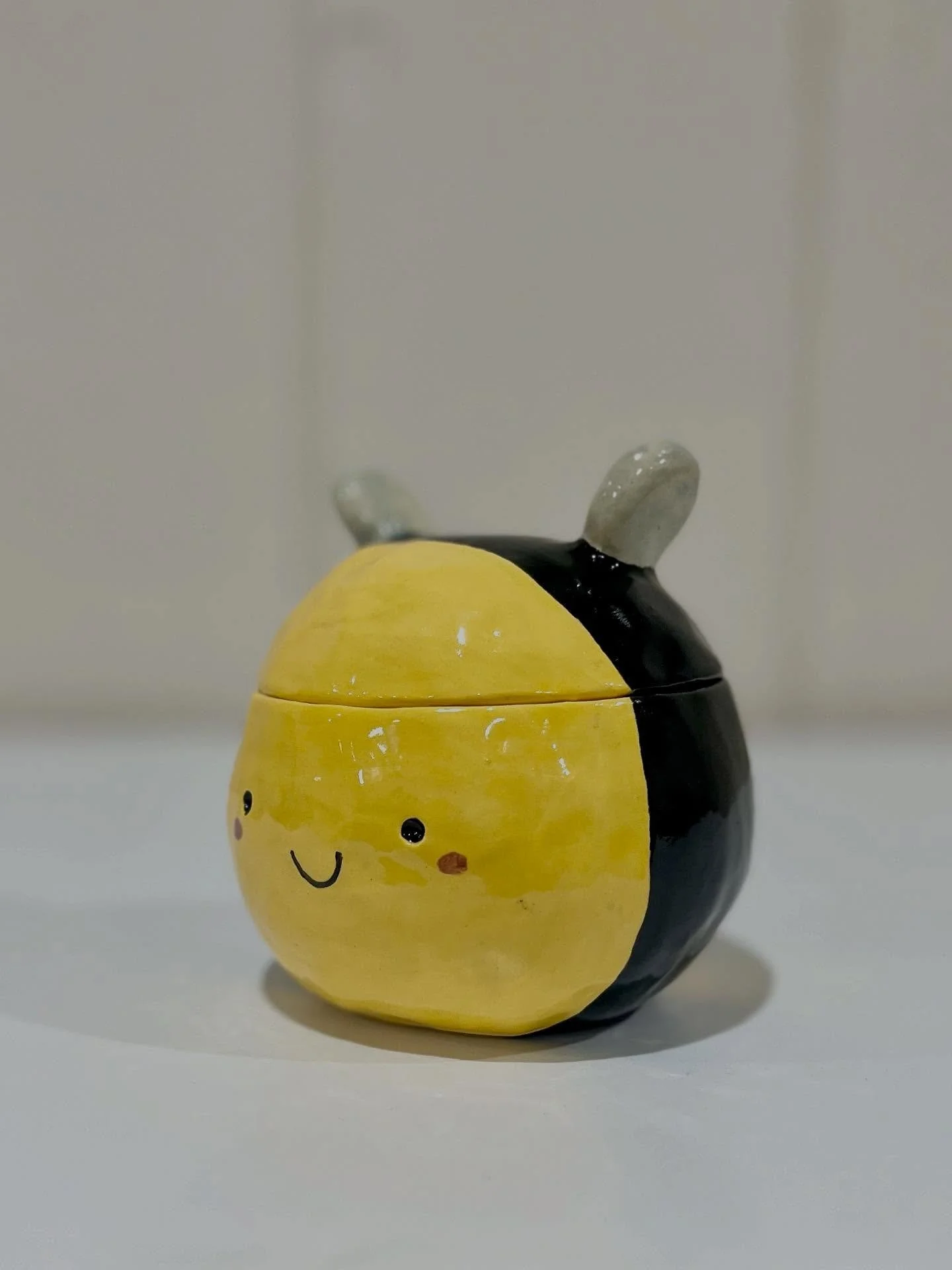 THANK YOU!! Grand Rapids, you came out to show your support at @blandfordnaturecenter yesterday and I cannot state enough how much I appreciate each and every one of you. Thank you times a million! I&rsquo;m a happy little bee today 🐝 💚