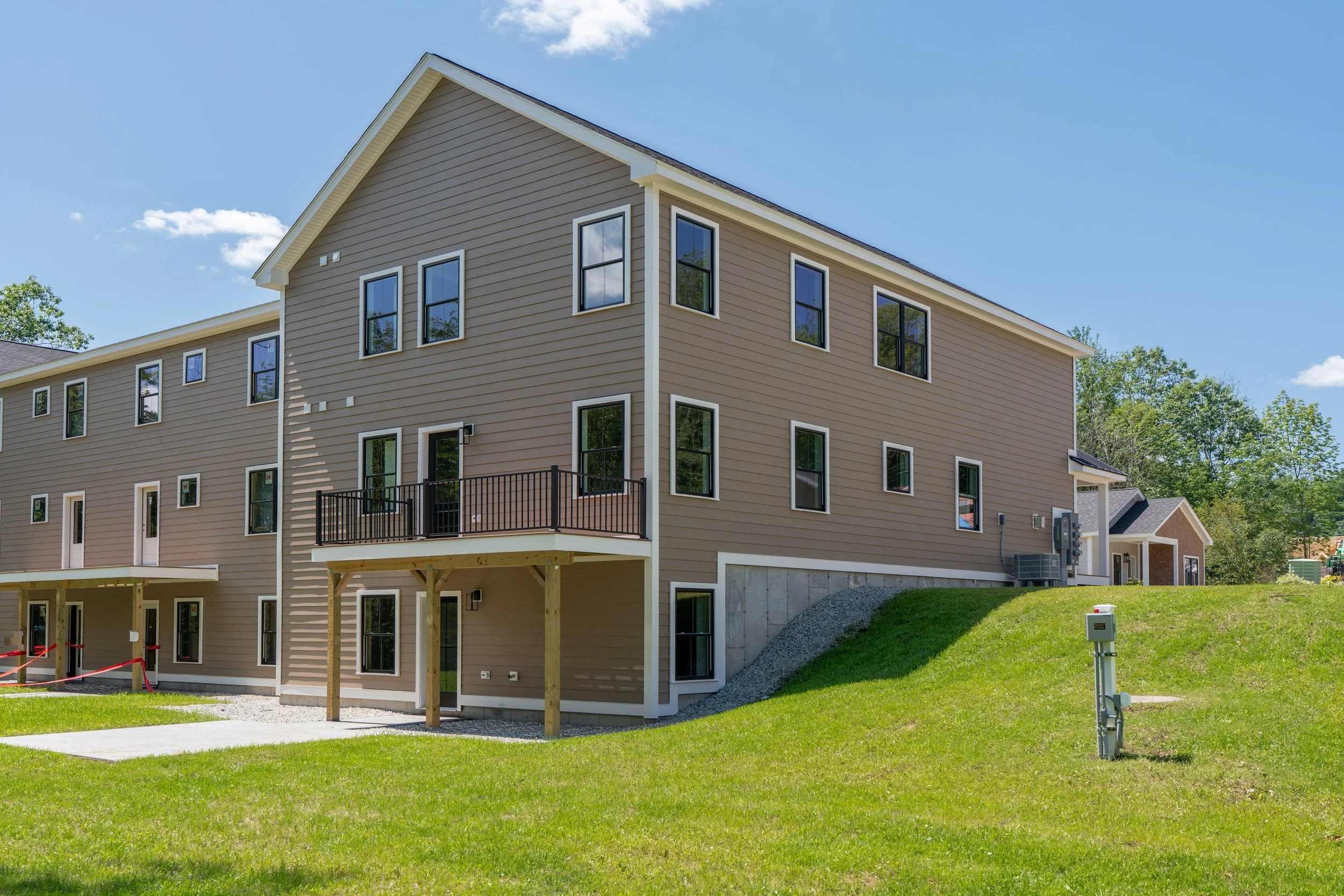 1.unit 10,exterior-21.jpg