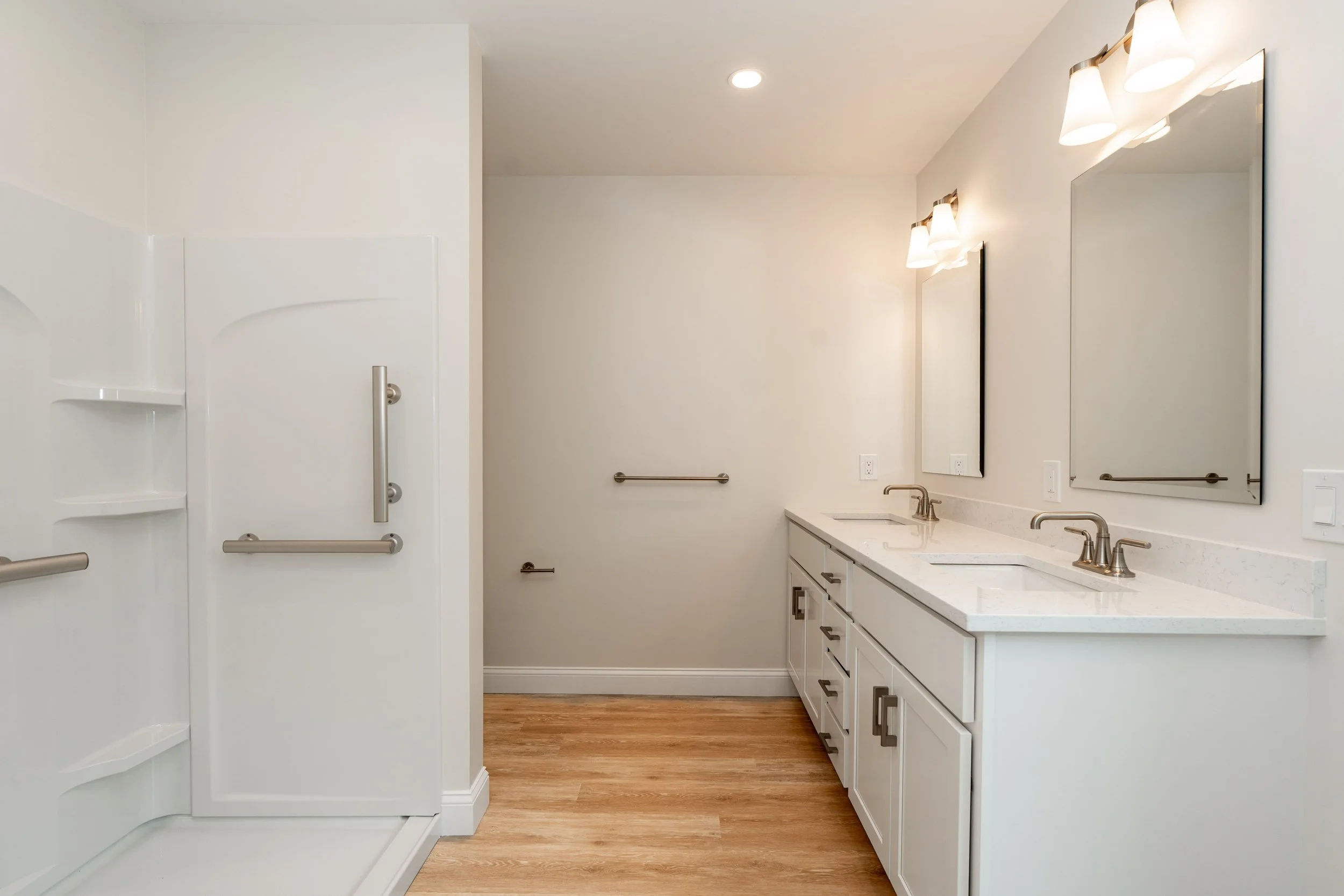 2.unit 7,interior-9.jpg