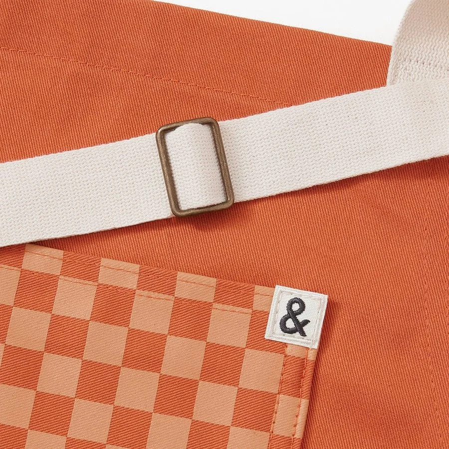 Faith_s_Fresh_x_H_B_Essentail_Apron_1_900x900.progressive.jpg