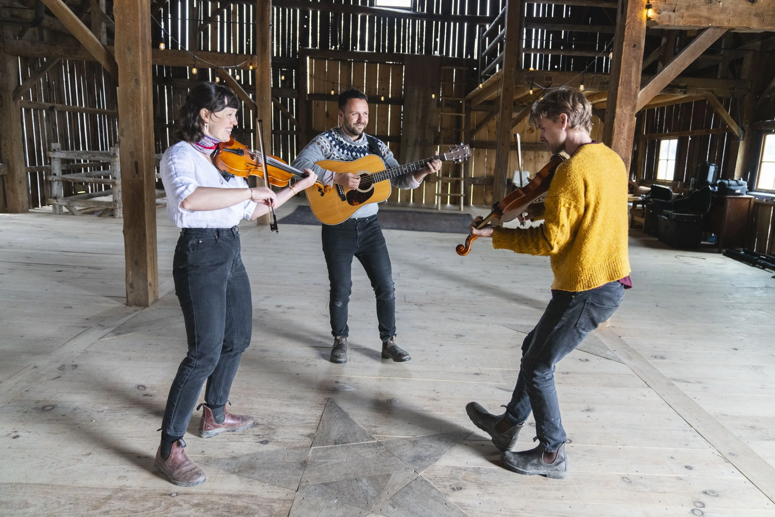 Queen City Contra Dance -Shelburne, VT