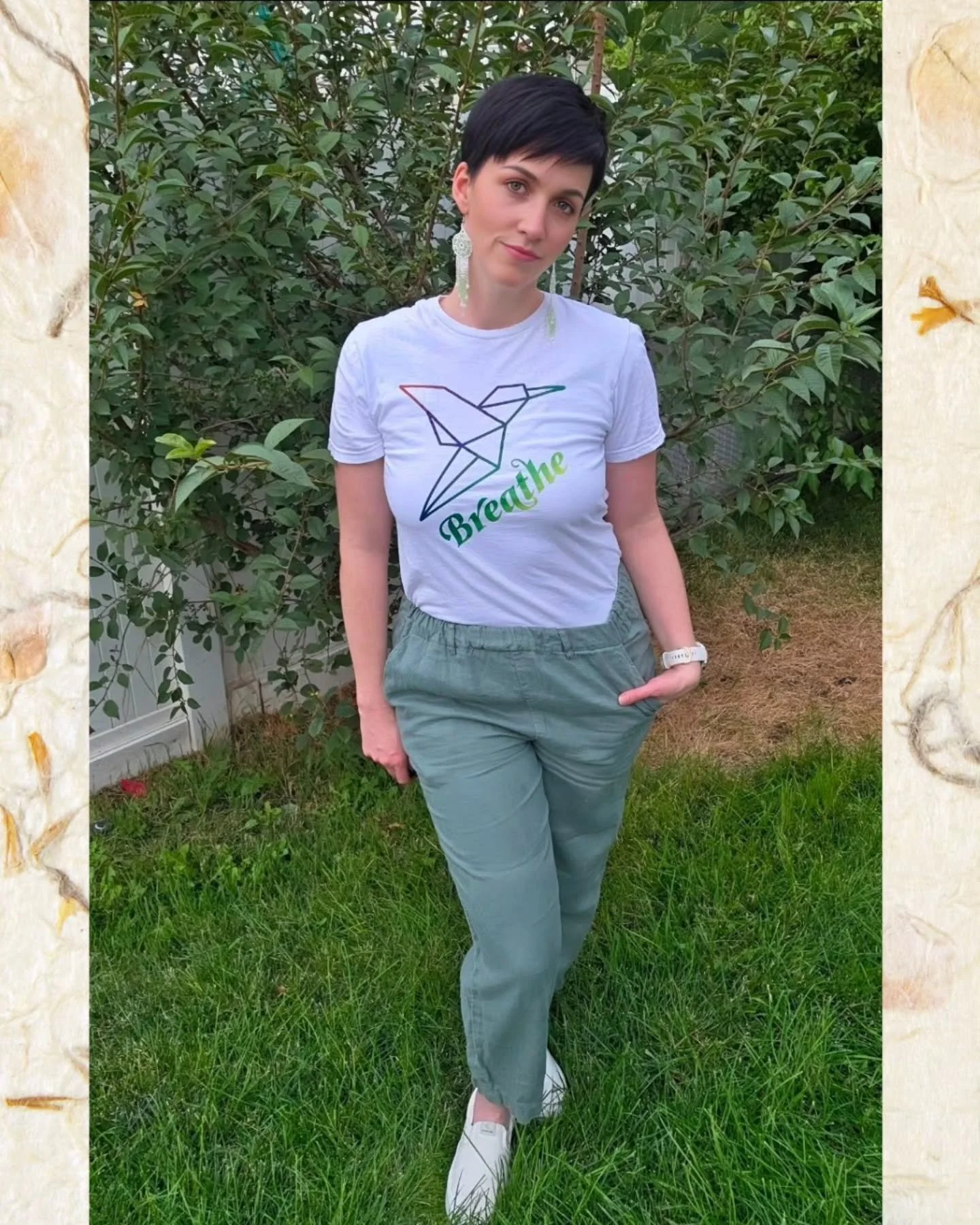 "Which one is your favorite?"
This is undeniably the question I'm asked the most when I do book events--which book is my favorite? It's a hard question to answer. Usually I say 𝘒𝘦𝘦𝘱𝘦𝘳 𝘰𝘧 𝘌𝘯𝘤𝘩𝘢𝘯𝘵𝘦𝘥 𝘙𝘰𝘰𝘮𝘴. I'm pretty