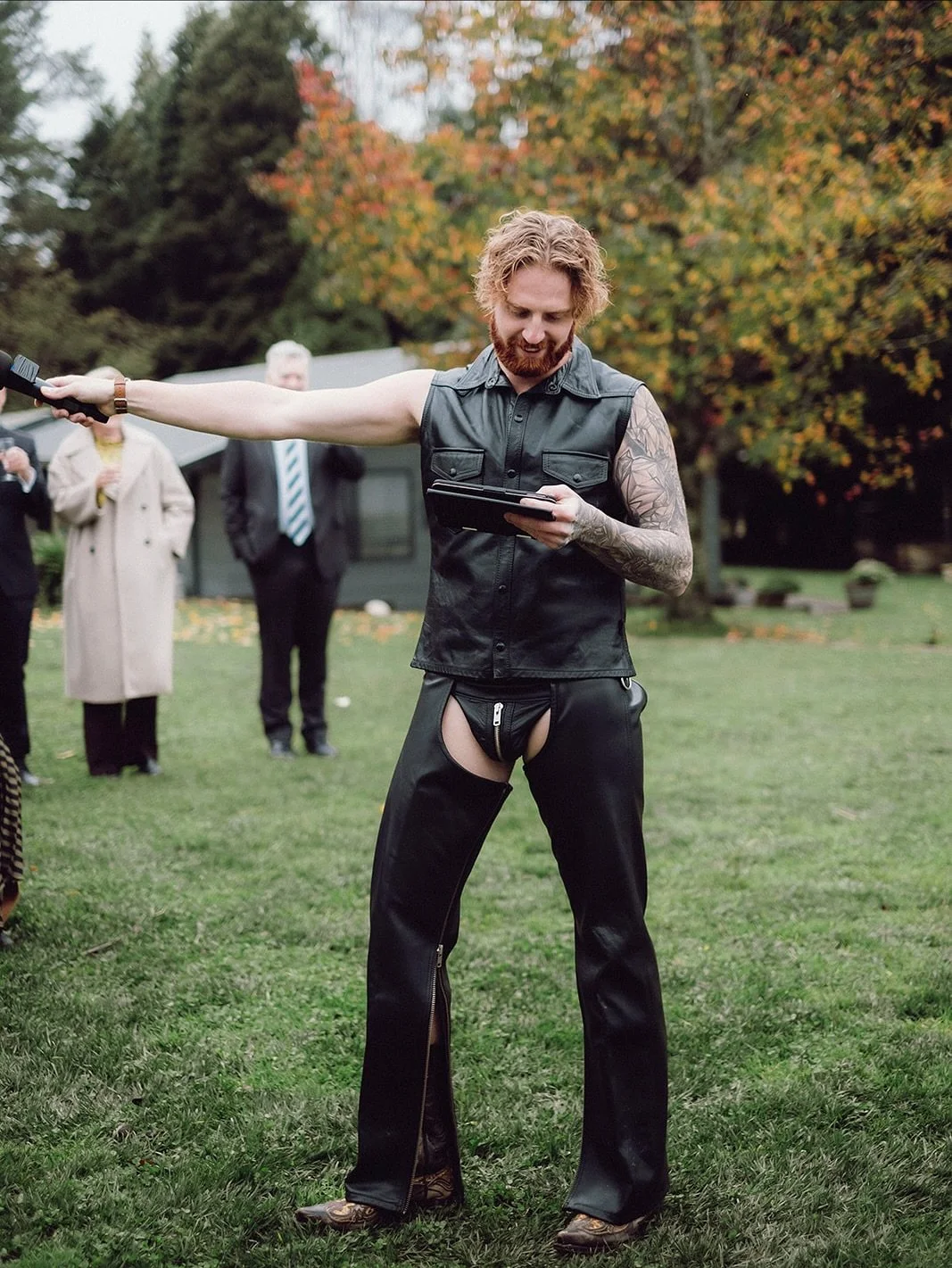 Is it just me, or am I channelling some serious Freddie Mercury vibes right here? ​​​​​​​​👨&zwj;🎤✨
Leather? ✔️
Confidence? ✔️
A ceremony that made Nan clutch her pearls? Double ✔️✔️

Just another day turning &ldquo;I do&rdquo; into &ldquo;holy sh*t