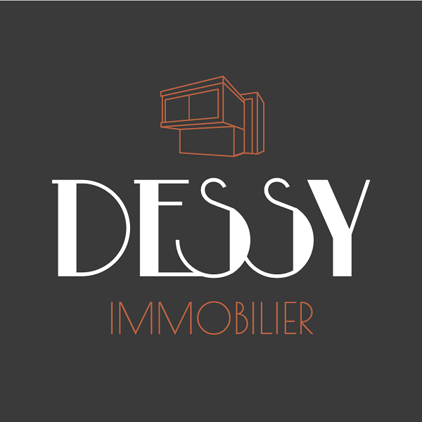 Logo de Desy Immobilier avec une icône de bâtiment moderne au-dessus du nom et le mot Immobilier en dessous, sur un fond gris foncé.