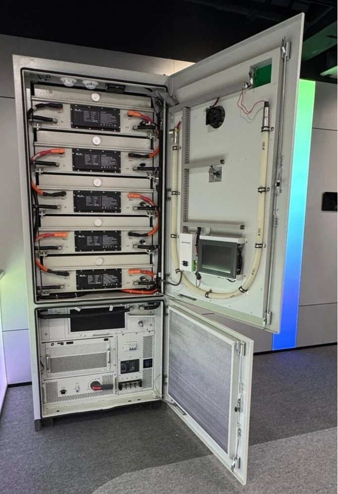 ¿Planta diésel o batería de litio?