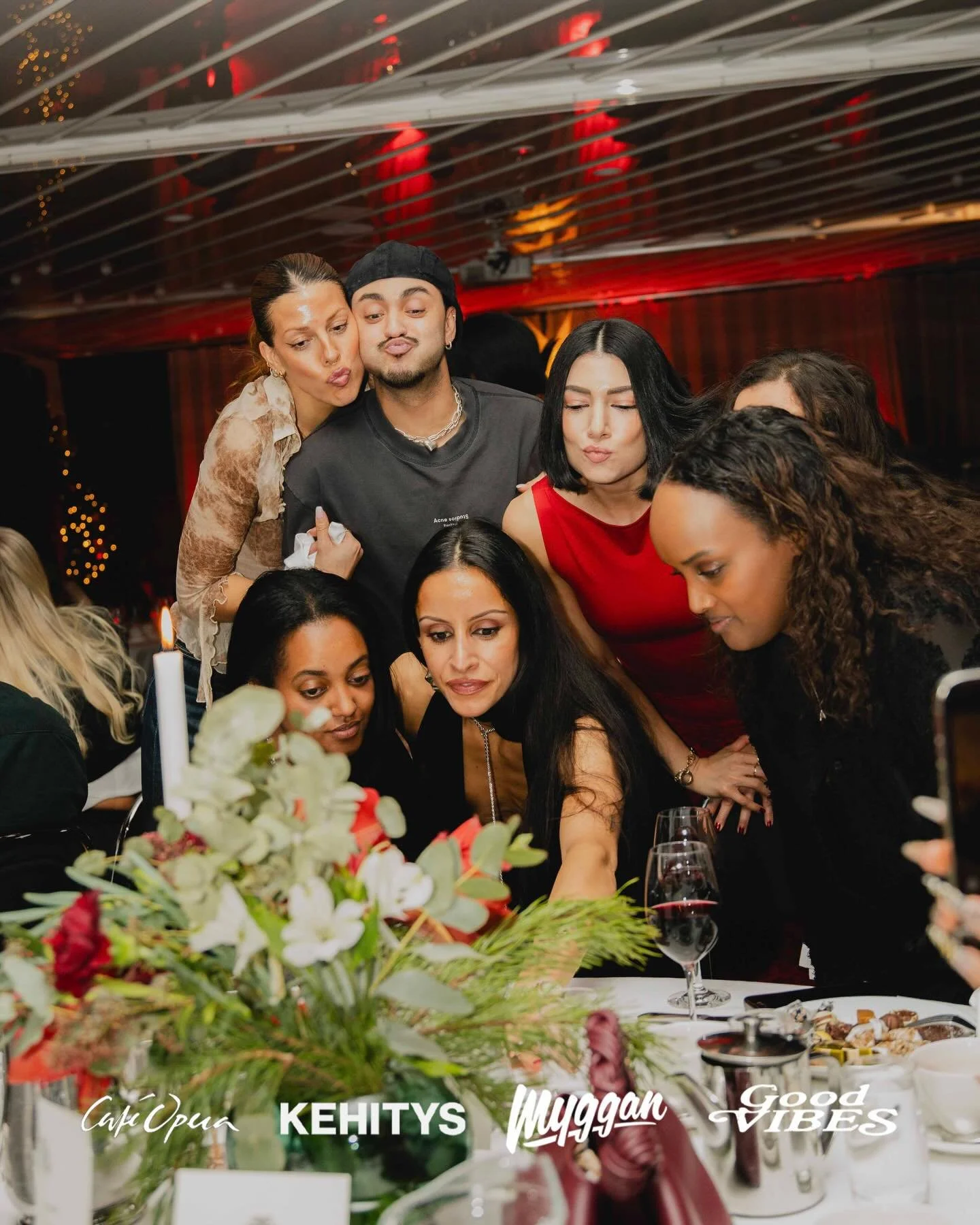 Recap fr&aring;n @goodvibeseurope julbord, Sveriges f&ouml;rsta RnB-julbord.

Tillsammans med @operahuset_se tog vi &ouml;ver deras anrika rum och skapade ett nytt format. Ett julbord d&auml;r gastronomi och kultur m&ouml;ttes p&aring; riktigt.

Mate