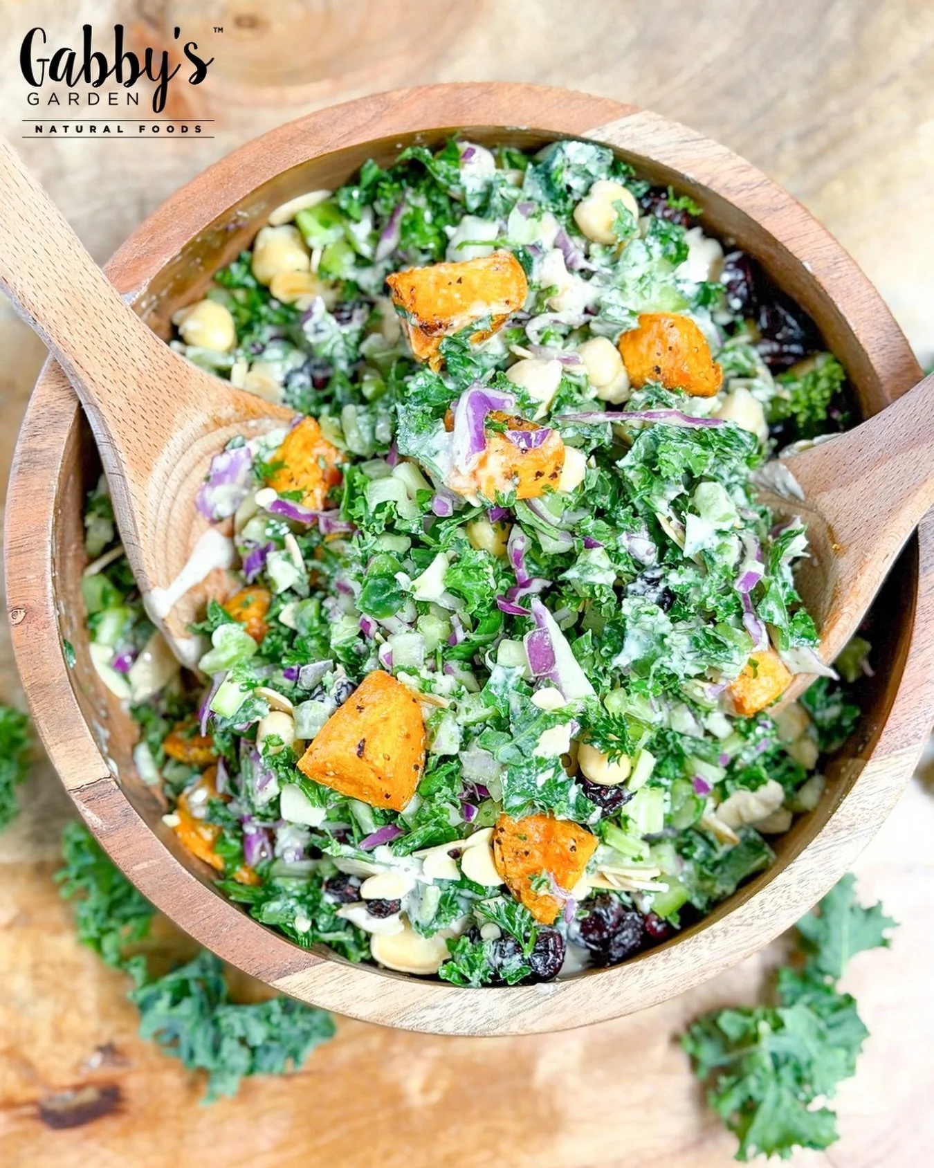 Tahini Kale Salad, but make it C O Z Y -top with roasted sweet potatoes! 

Perfect for your holiday spread 🙌🏼🤍

#food #foodie #instafood #foodstagram #foodporn #yummy #delicious #foodlover #foodphotography #homecooking