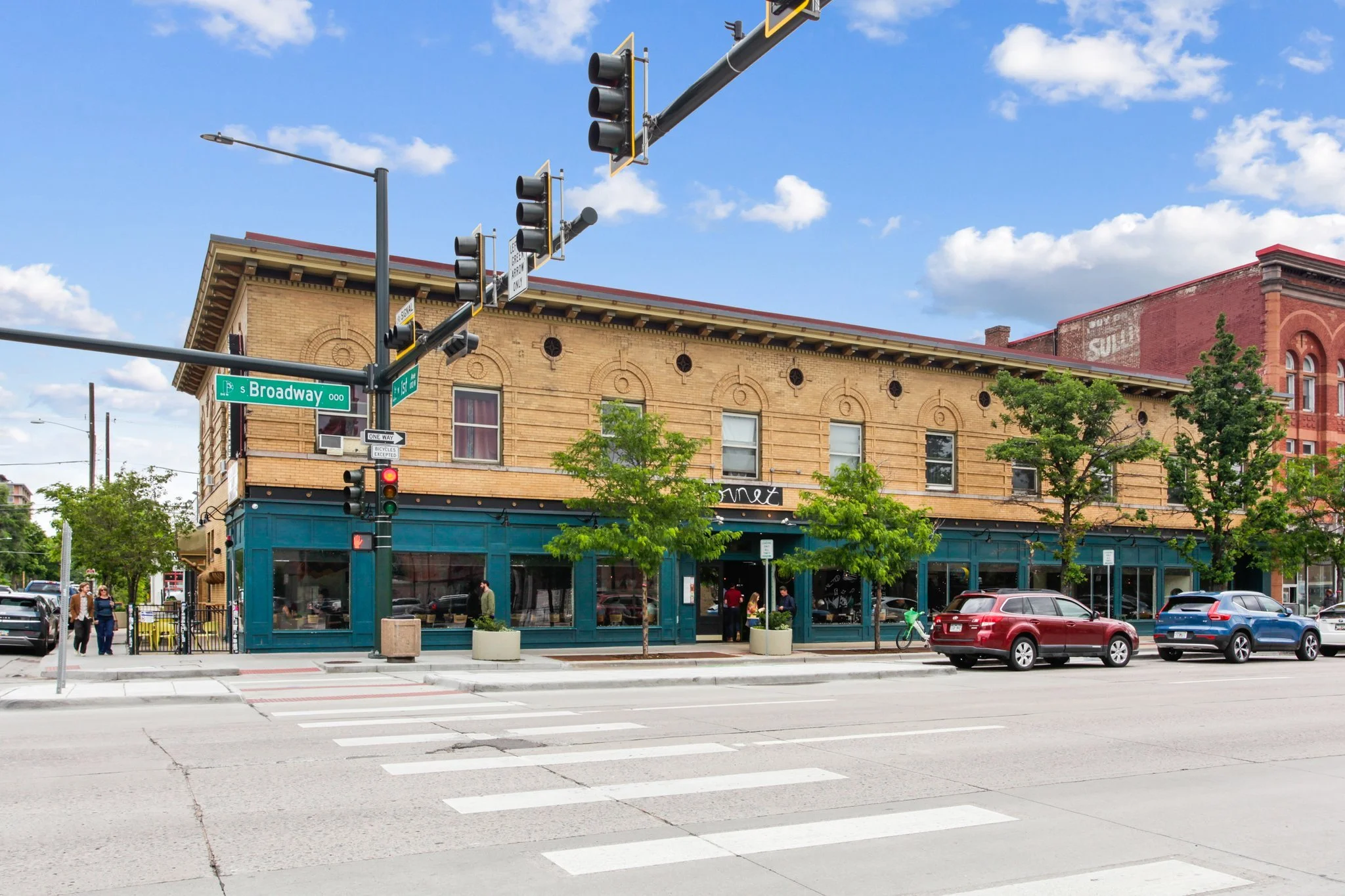 76 N. Broadway