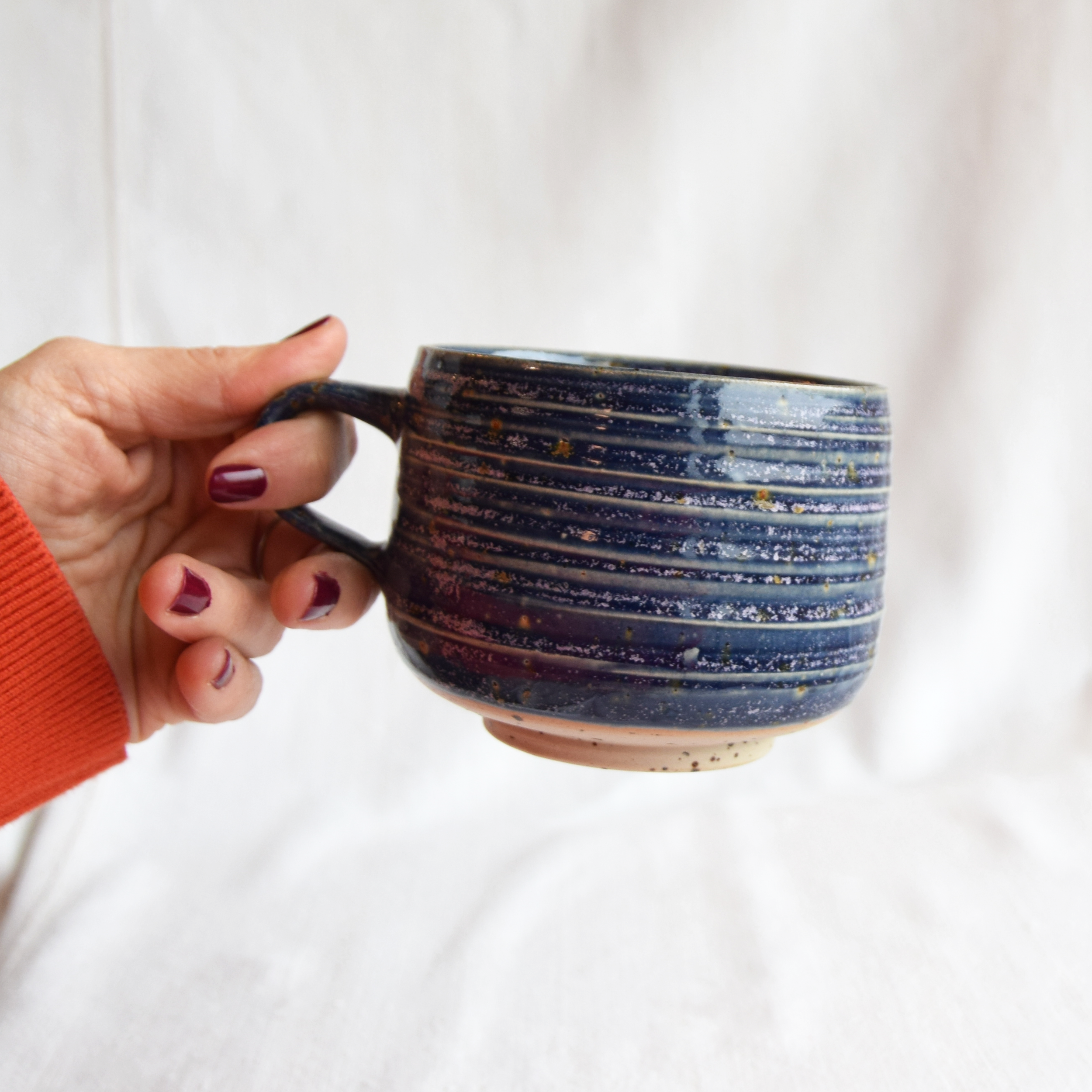 lila mug hand.png (Copy)