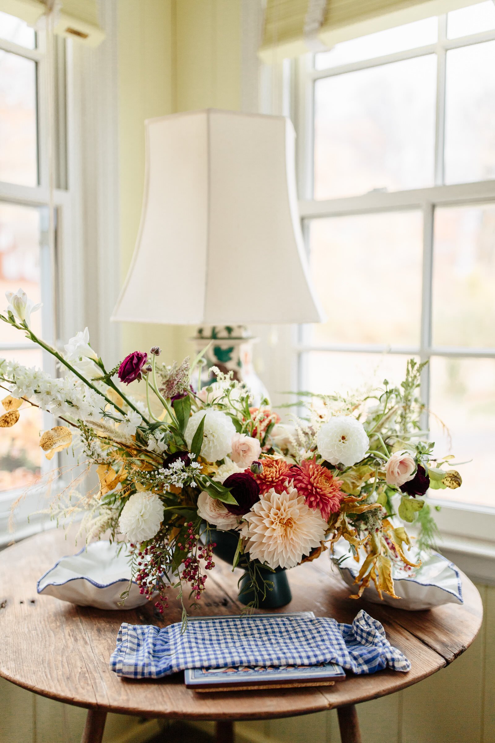 Wedding-Florals-from-Diddle-and-Zen-for-New-England-Destination-Wedding04.jpg