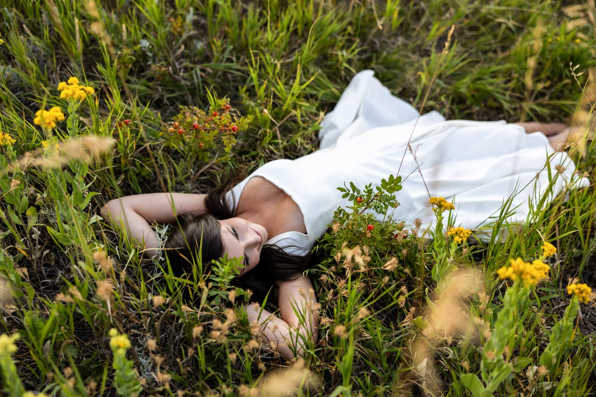When to Take Senior Photos for Wildflowers in Colorado