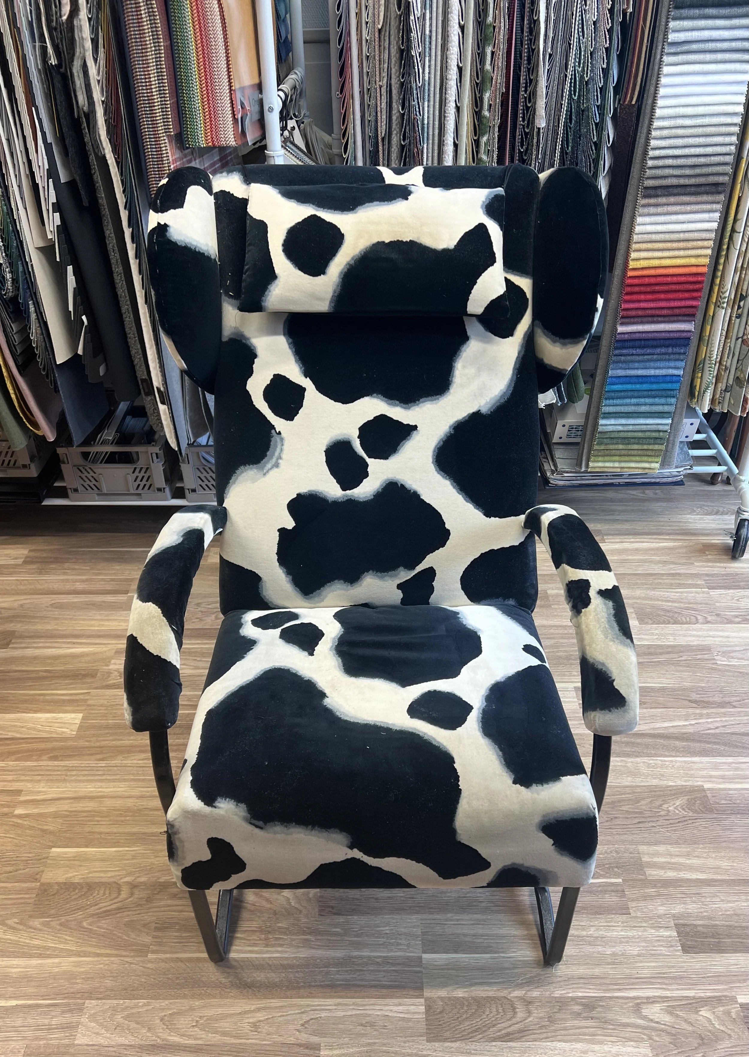 INNAN; Gungstol med nedsutten sits