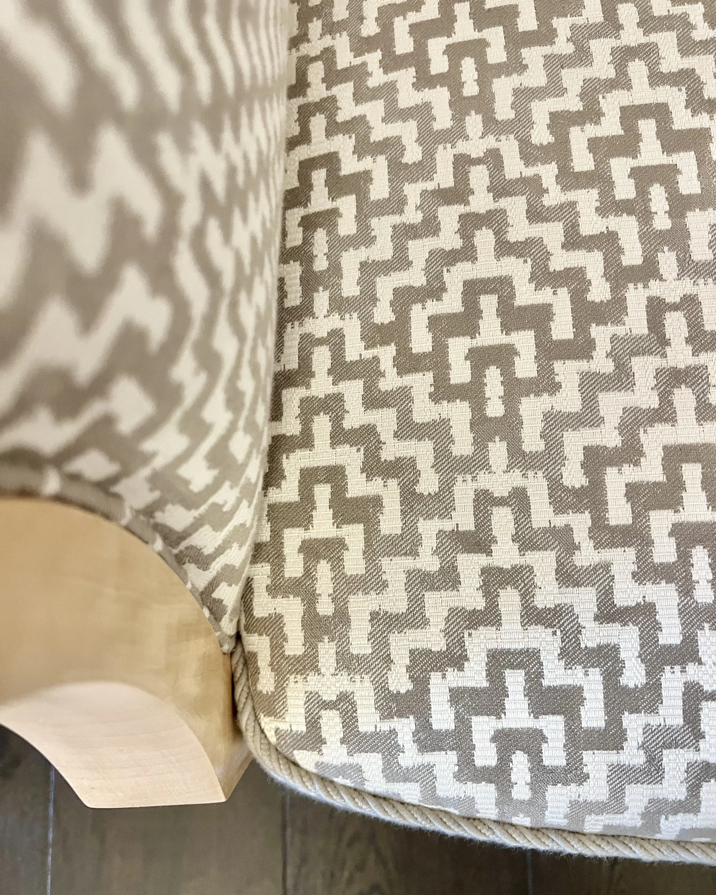 Snodd och ny detalj med keder.