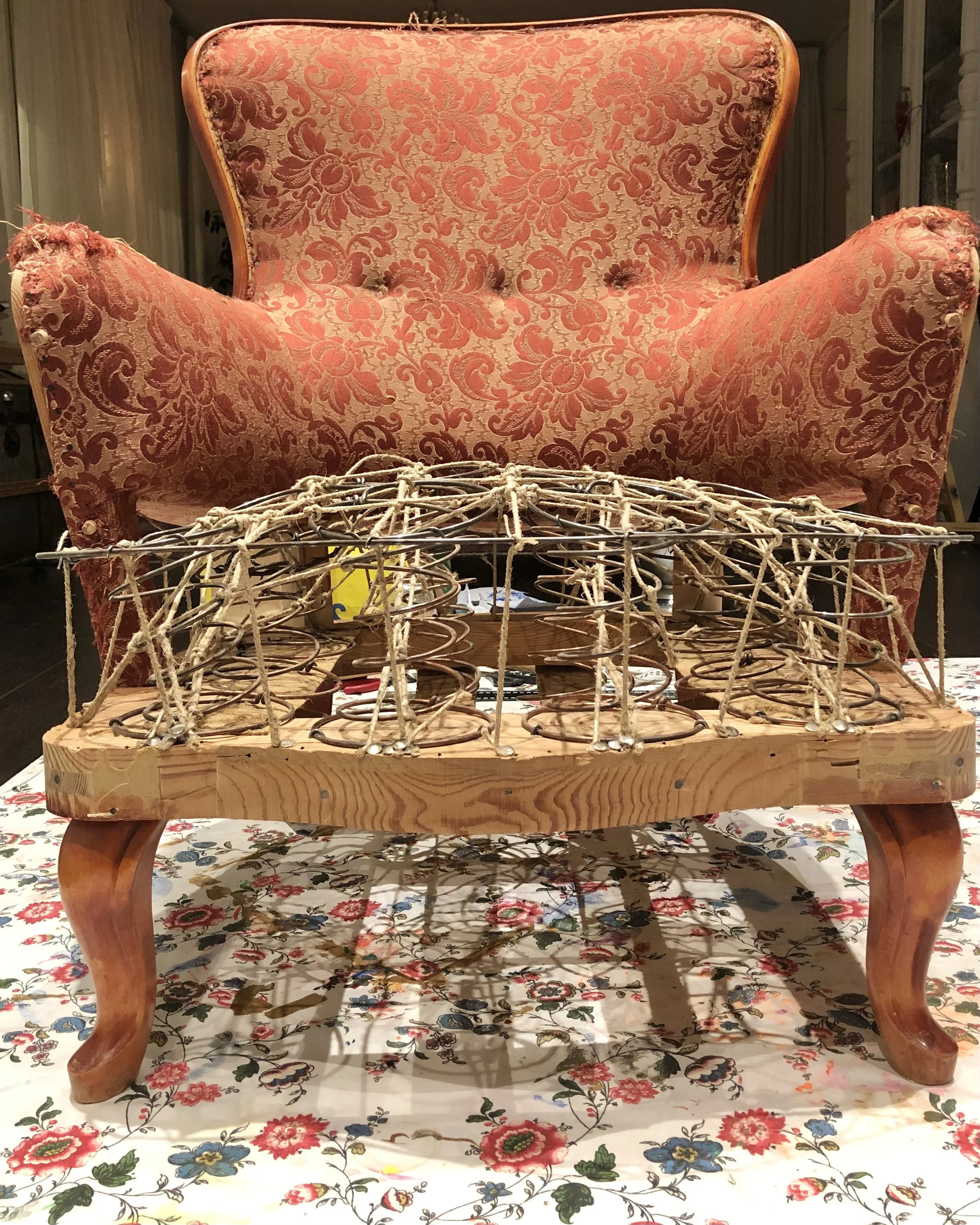 Gamla trötta resårer som släppt.