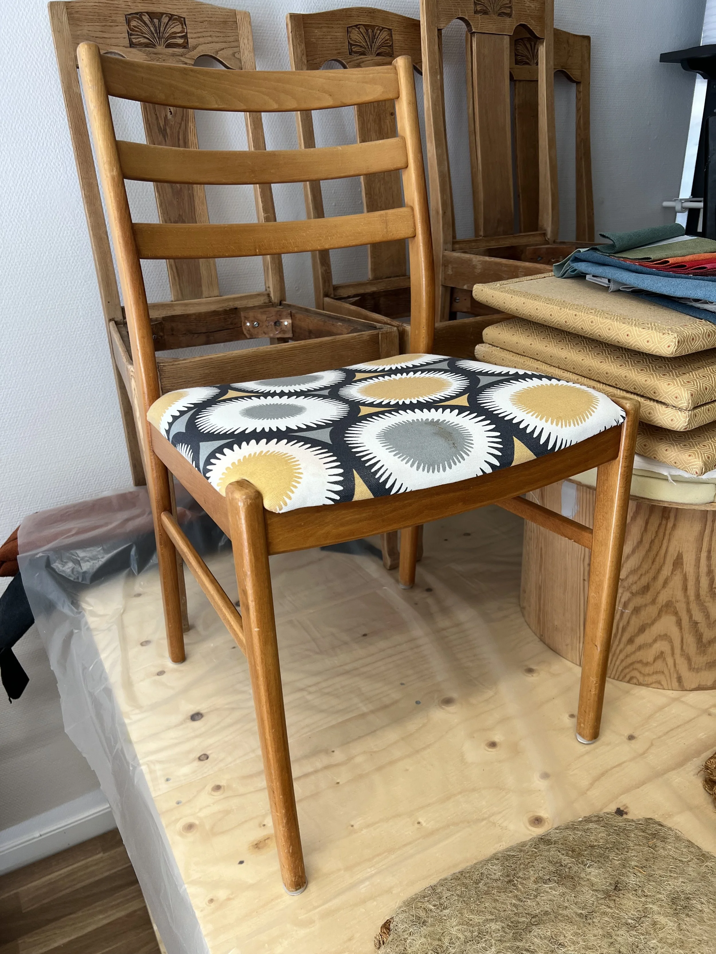 INNAN; Fyra 50-tals stolar