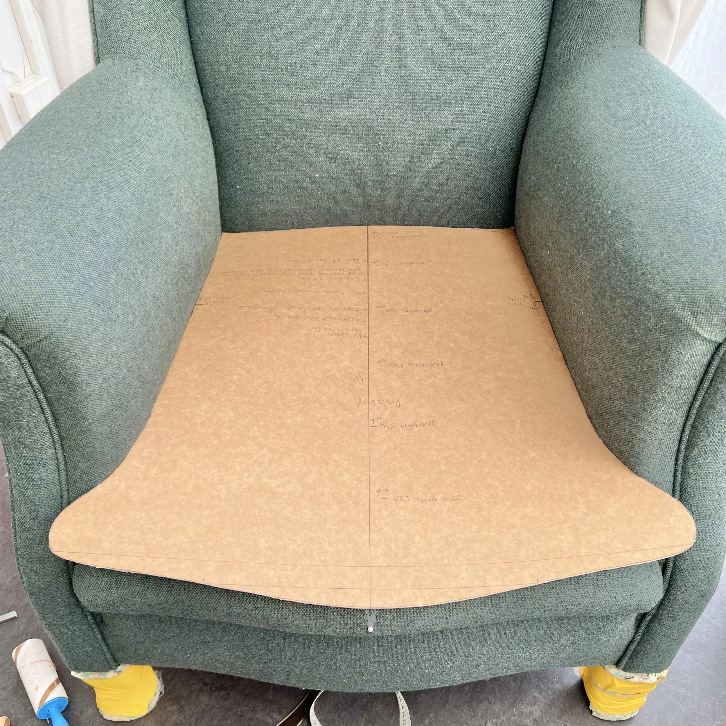 Mallning av ny plymåform.