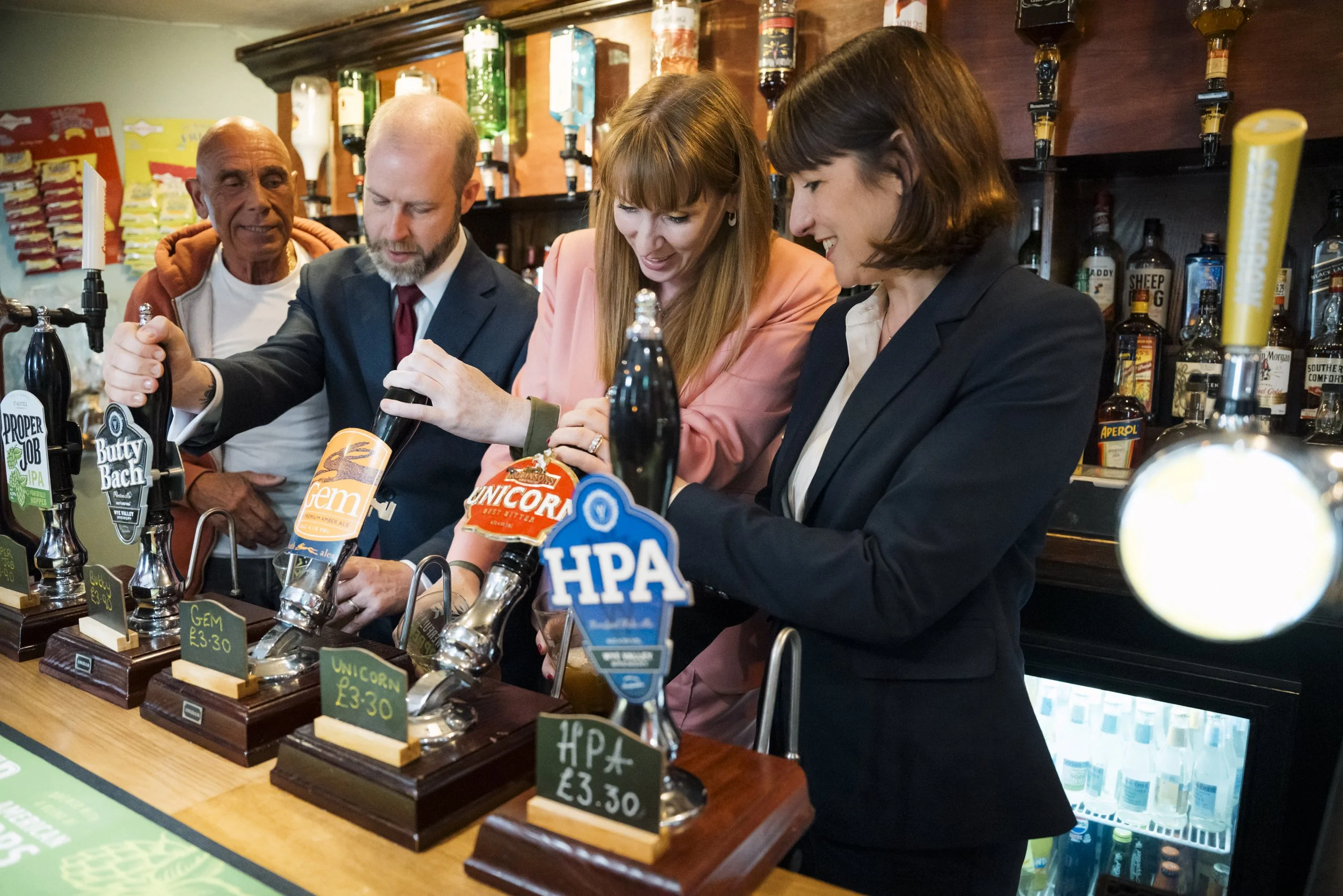 Labour-RR-CannockPub-18-6-24-@garryjonesphotography-8845.jpg