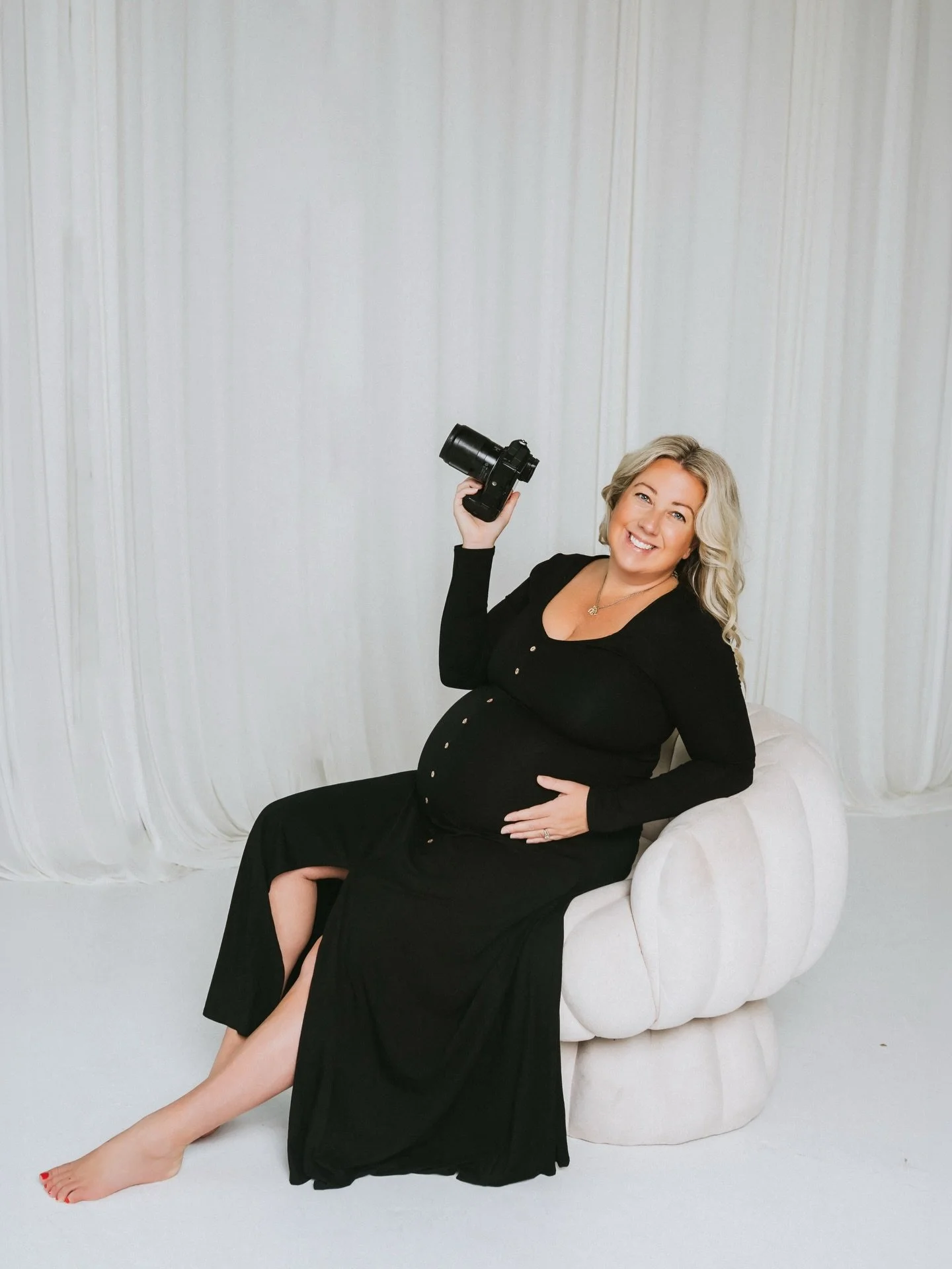 Sometimes you pause and realize how much life is happening all at once.

Growing a business.
Growing a baby.
Growing into the next version of yourself.

Really grateful to be spending the weekend at the Root to Rise retreat surrounded by women buildi