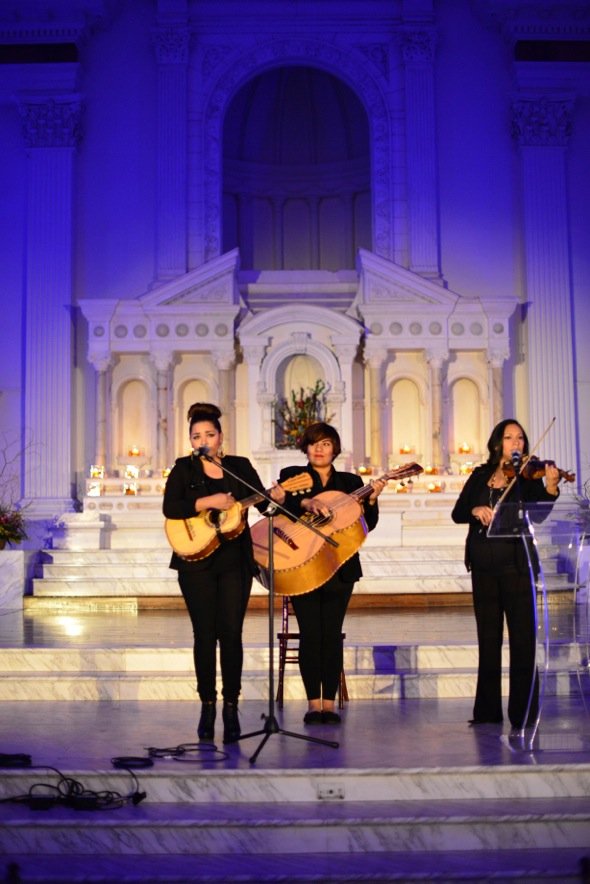 2012-wings-around-the-world-gala_8197226700_o.jpg