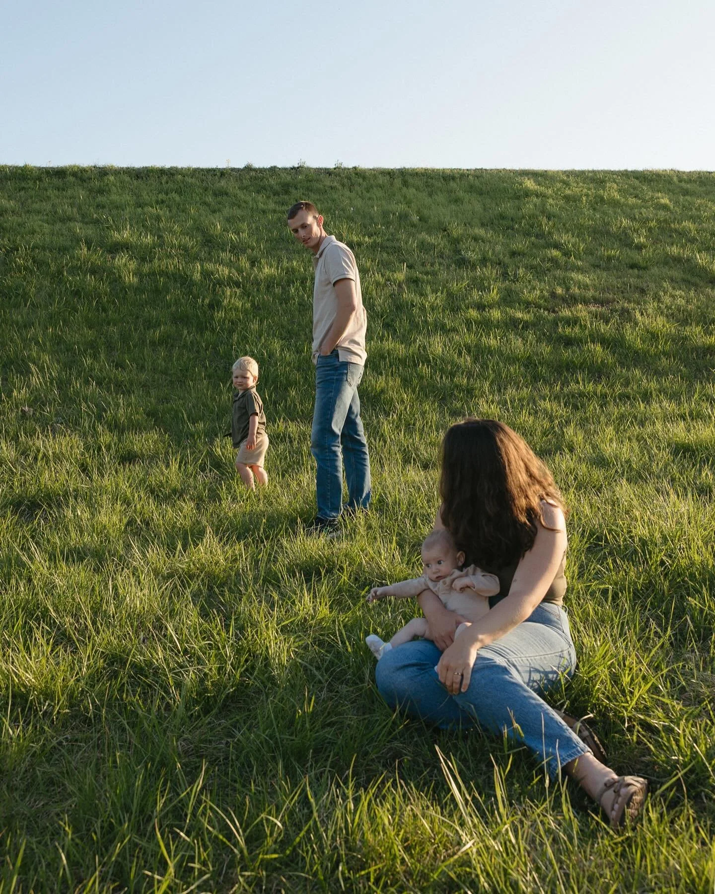 A pop of green and some sweet moments🤍
 

#arkansasphotographer #arkansasfamilyphotographer #nwarkansas #nwaphotographer
